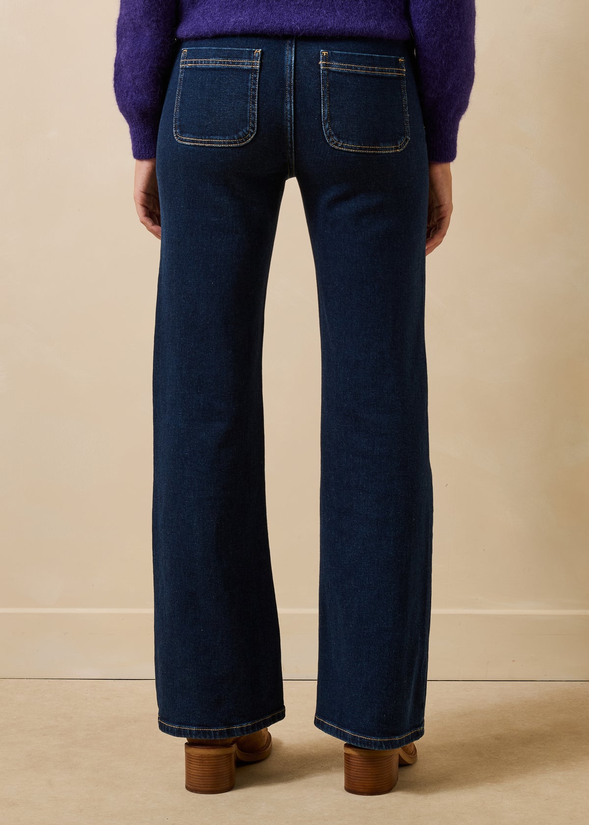 Hoch geschnittene Bootcut-Jeans aus Bio-Baumwolle