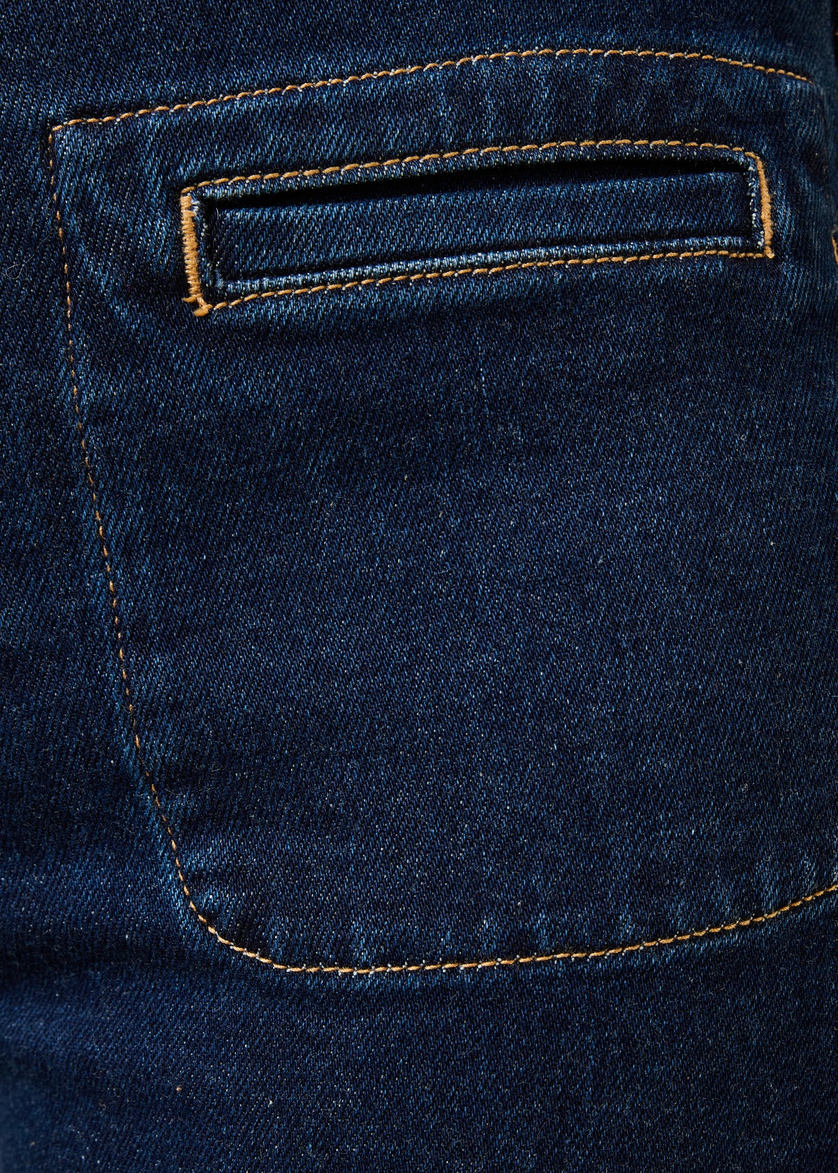 Hoch geschnittene Bootcut-Jeans aus Bio-Baumwolle