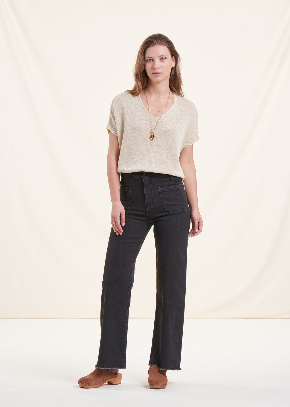 Zwarte flare jeans met hoge taille van biologisch katoen