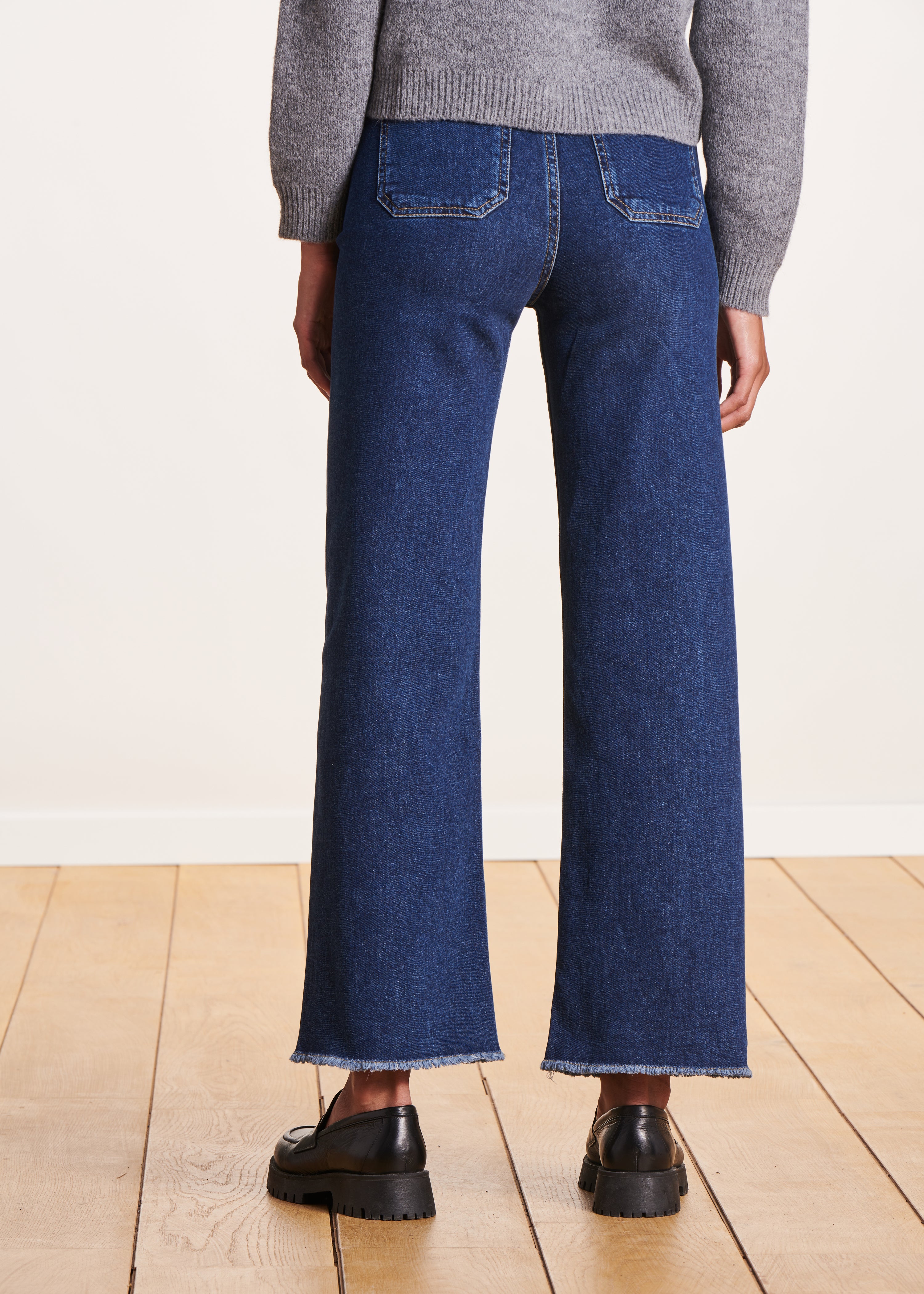 Jeans flare de algodão orgânico com cintura alta