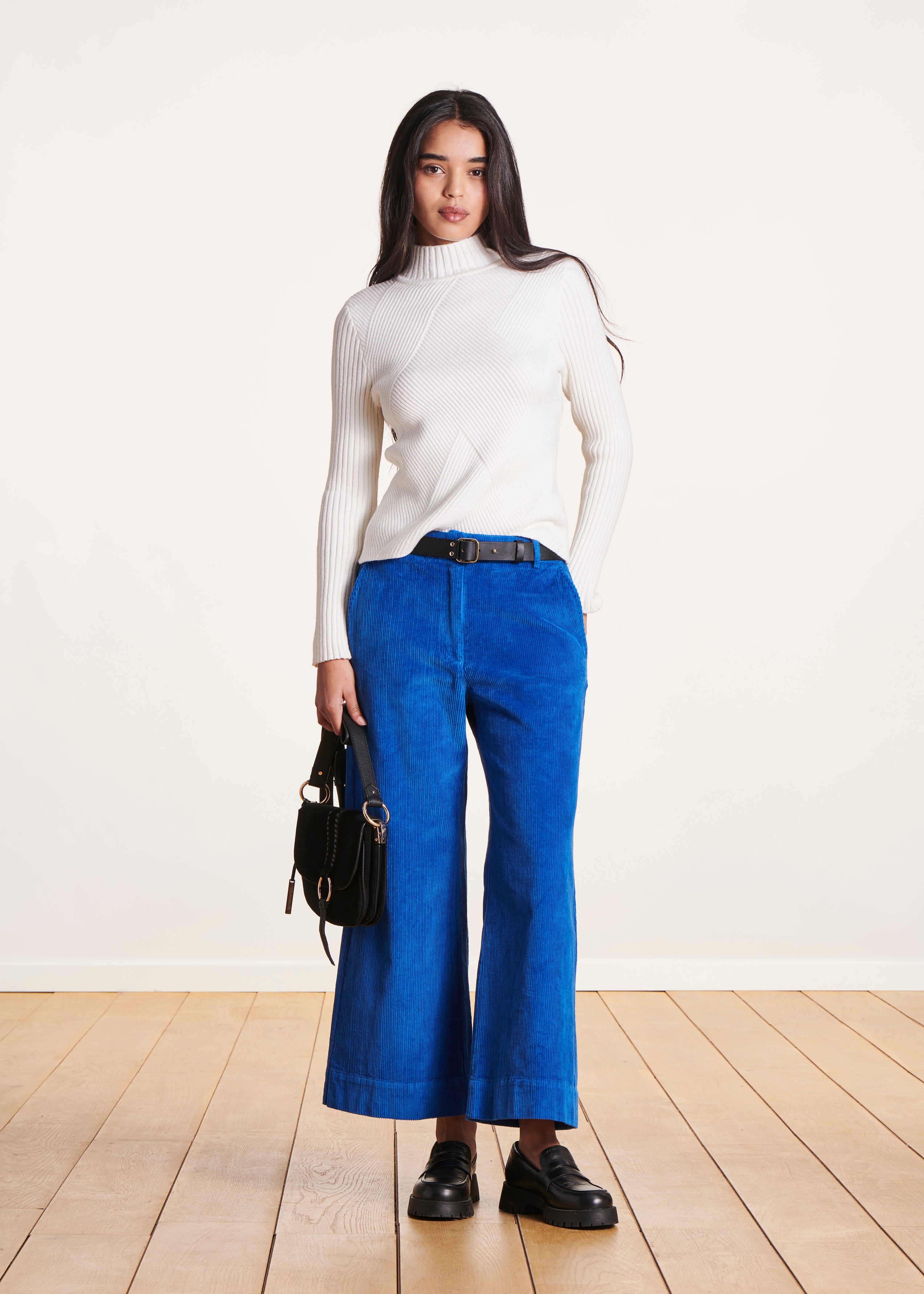 Wide 7/8 royal blue corduroy pants