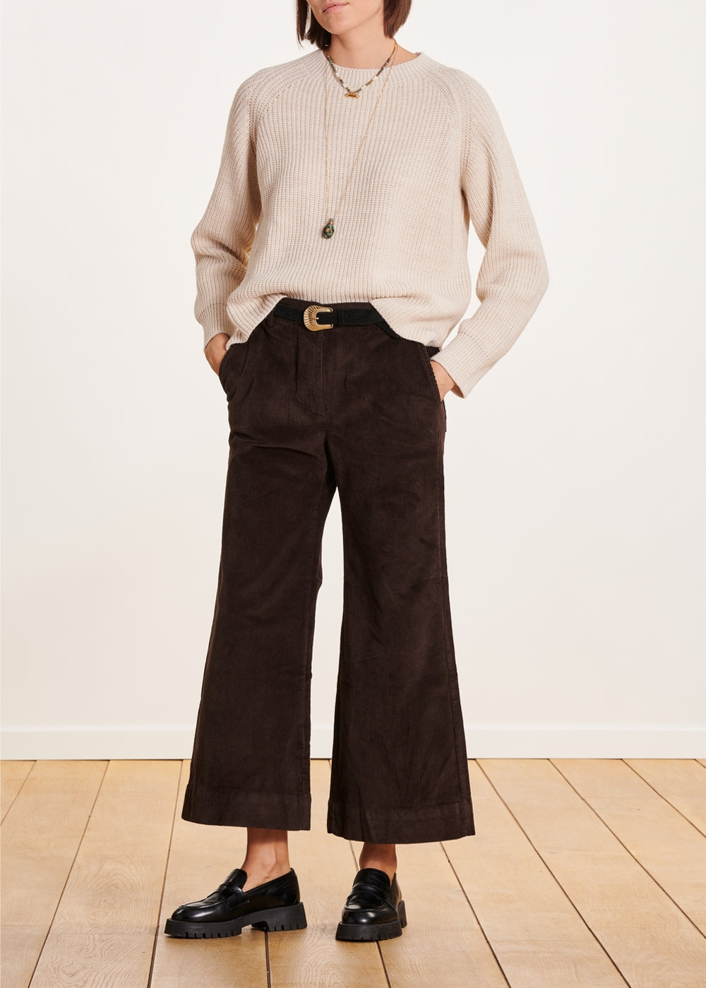 Pantalon marron large 7/8ème en velours côtelé