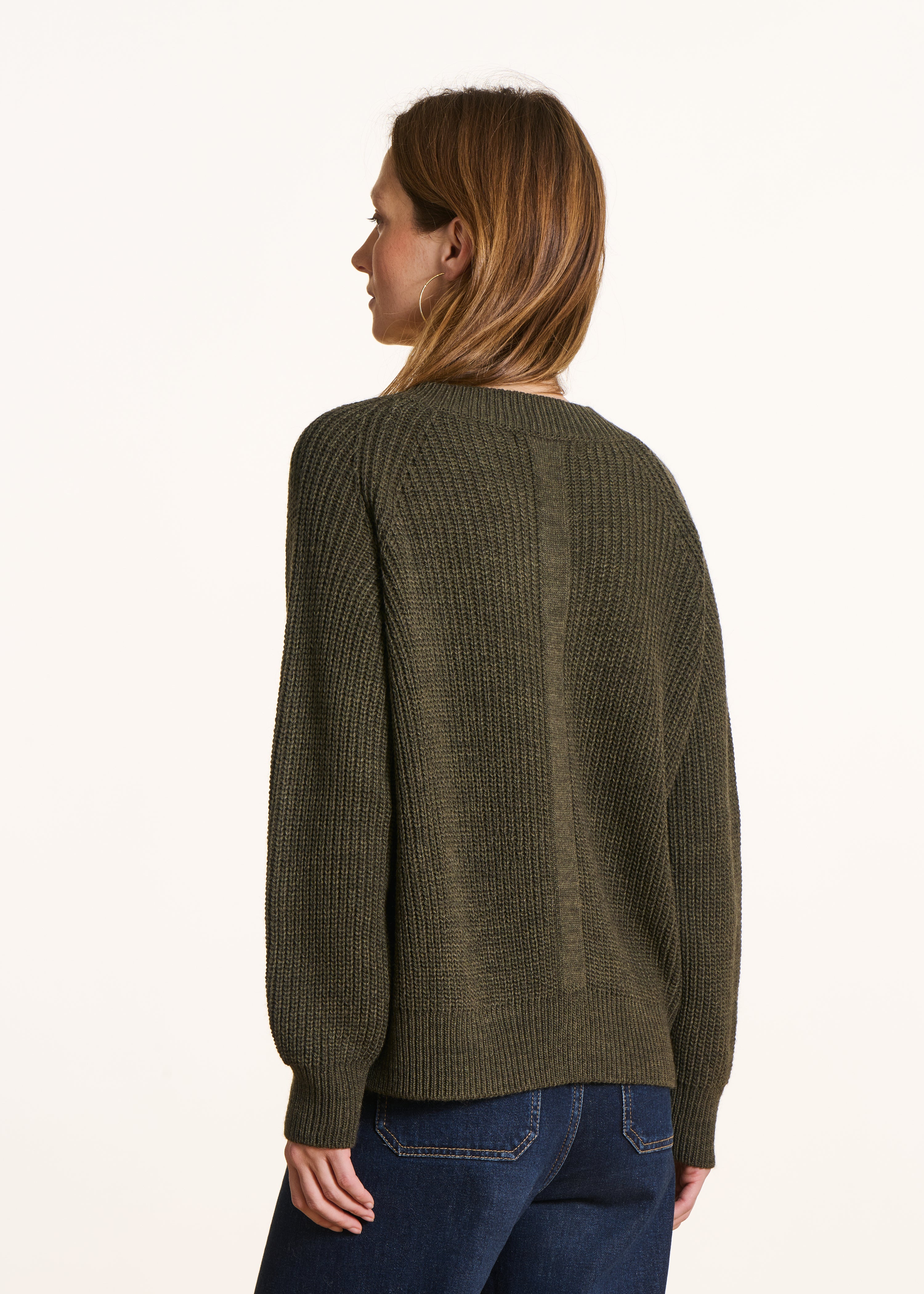 Maglione kaki con scollo a V in maglia a coste perlata