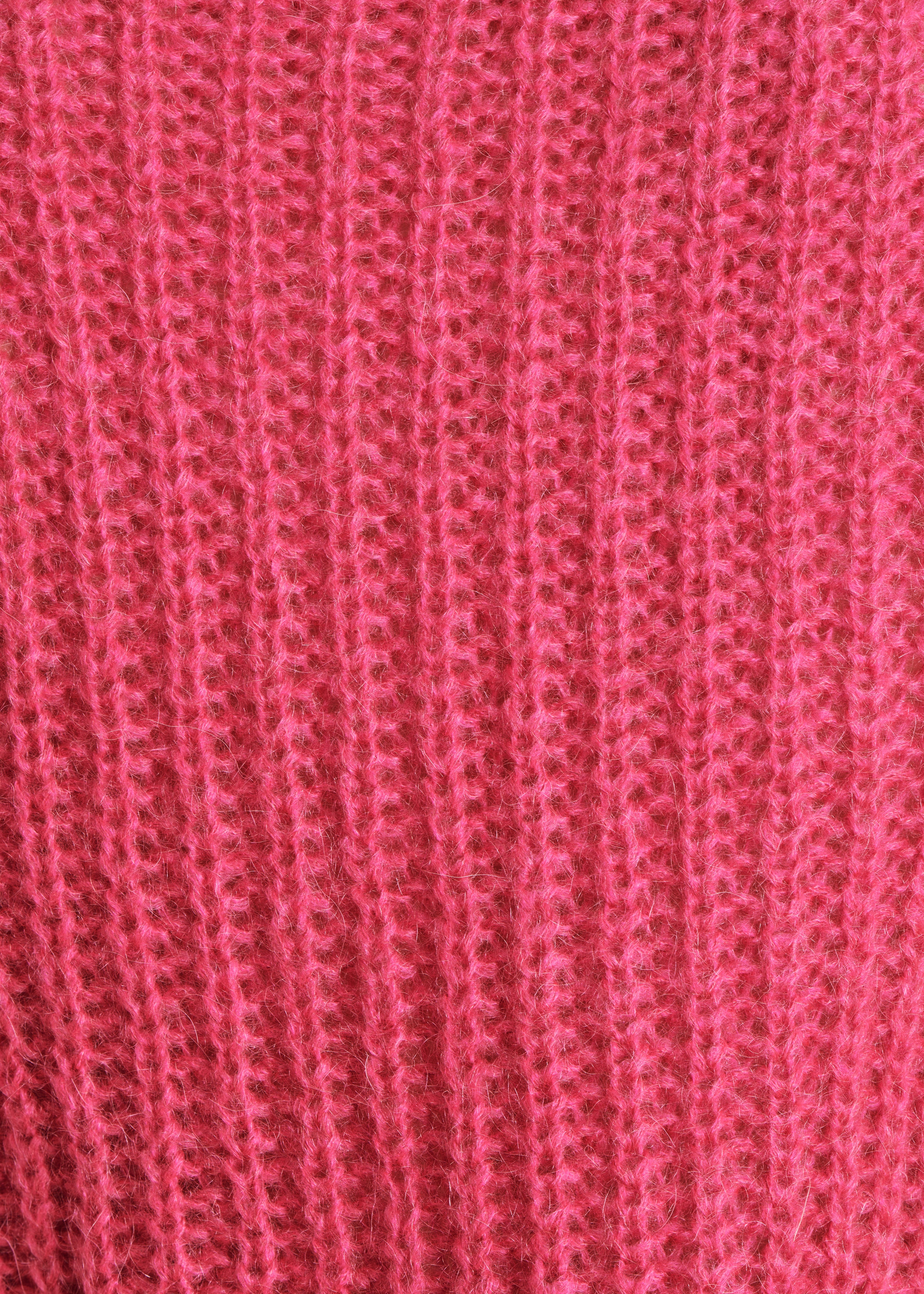 Fuchsia pink sweater with round neckline