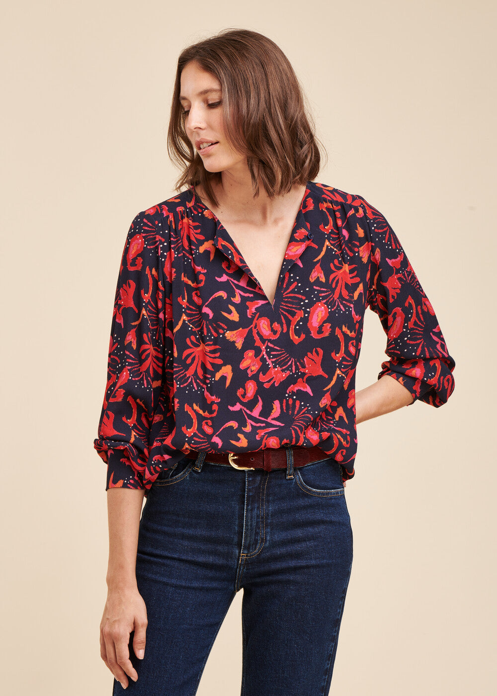 Losvallende top met bloemenprint