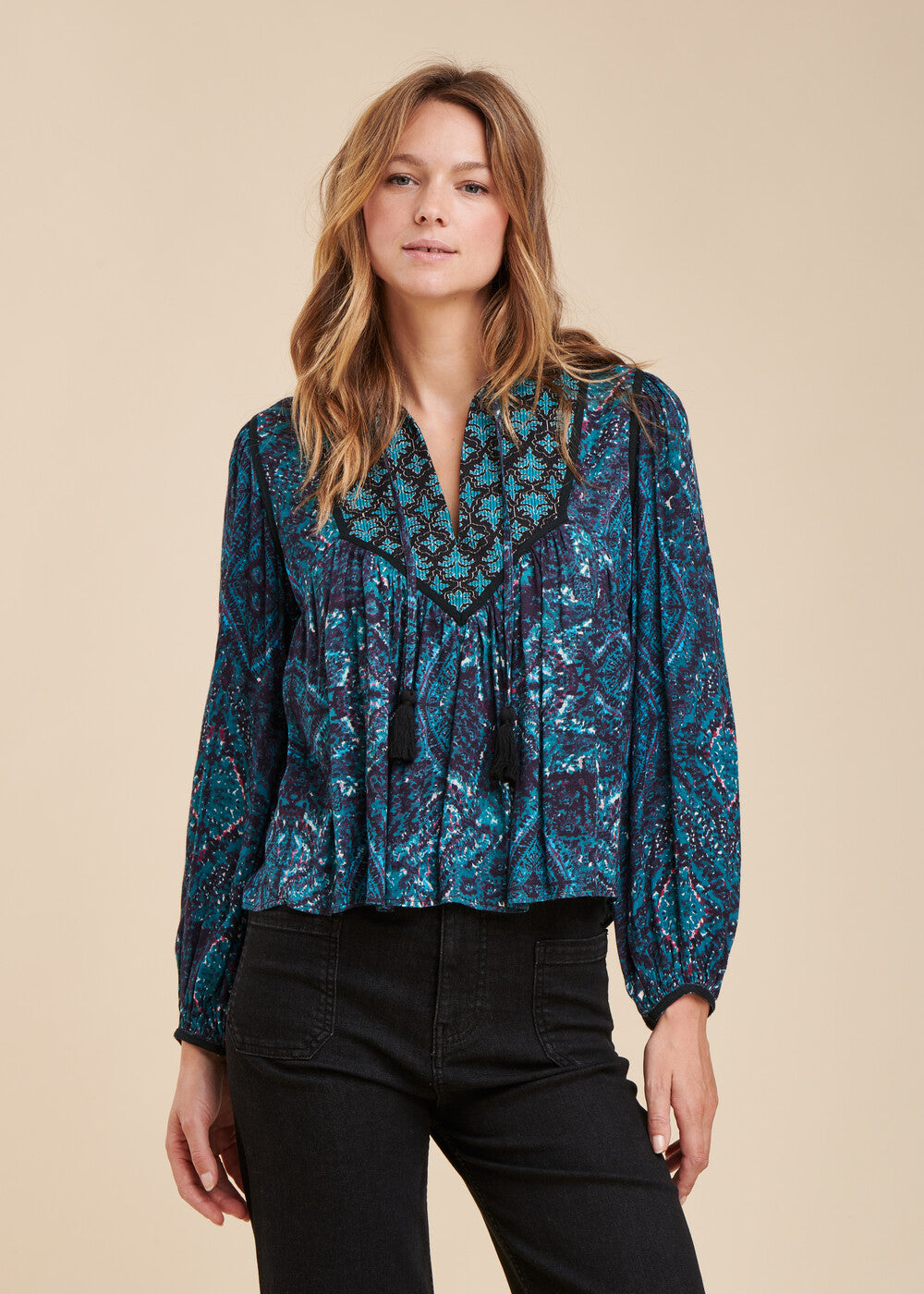 Ecovero viscose top with play of print – La Fée Maraboutée