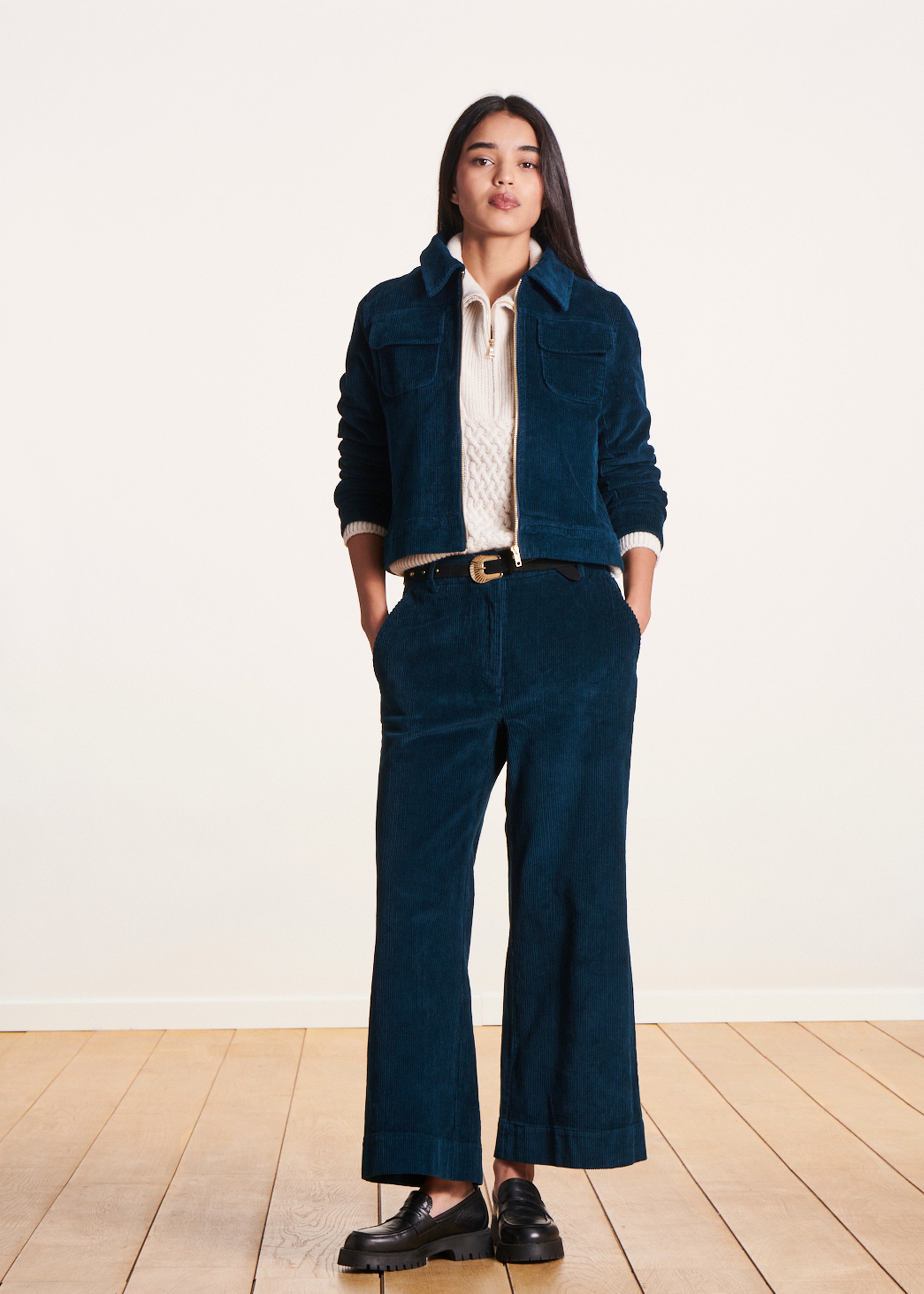 Petrol blue short zipped velvet jacket