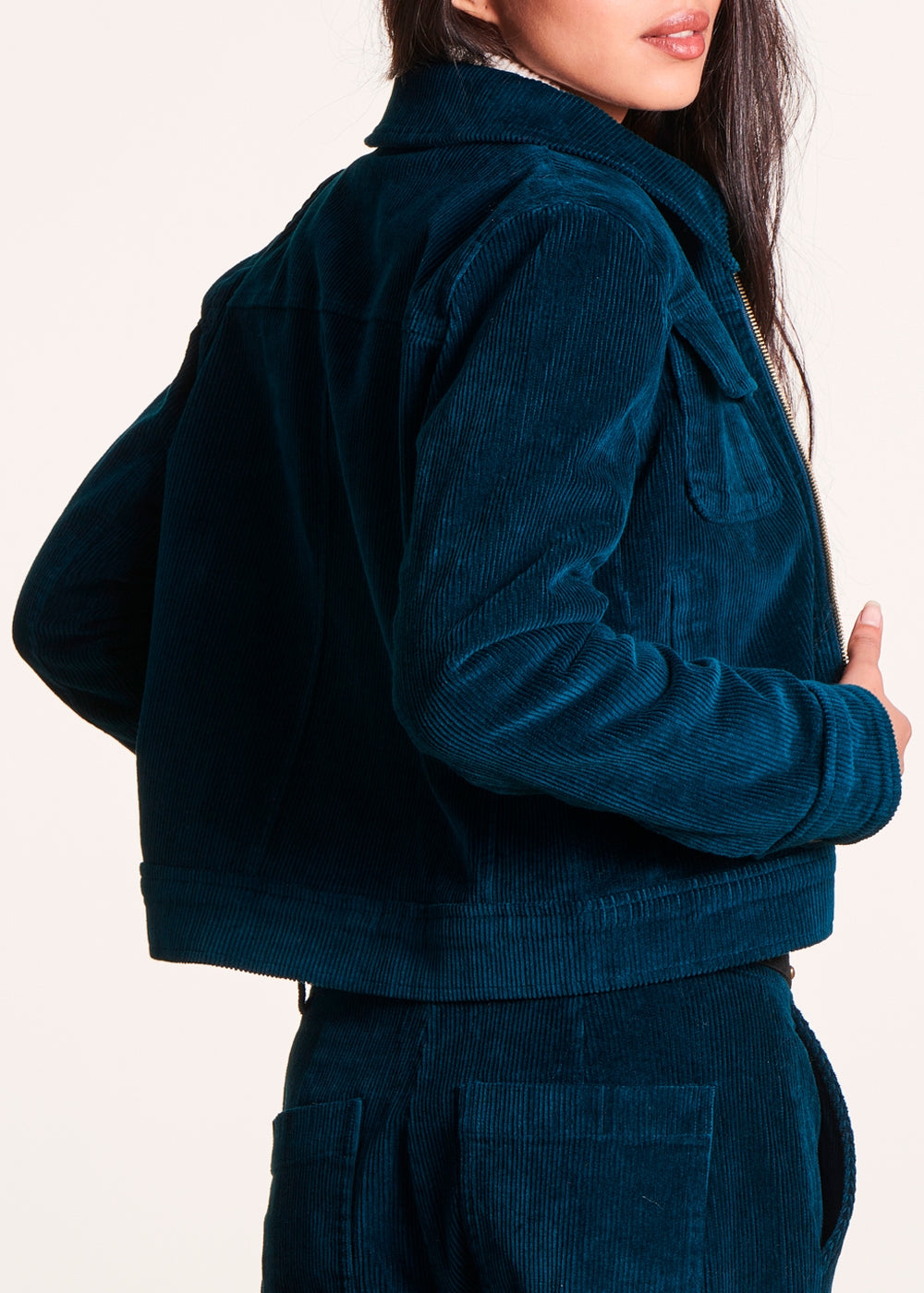 Kurze petrolblaue Jacke aus Samt mit Reißverschluss