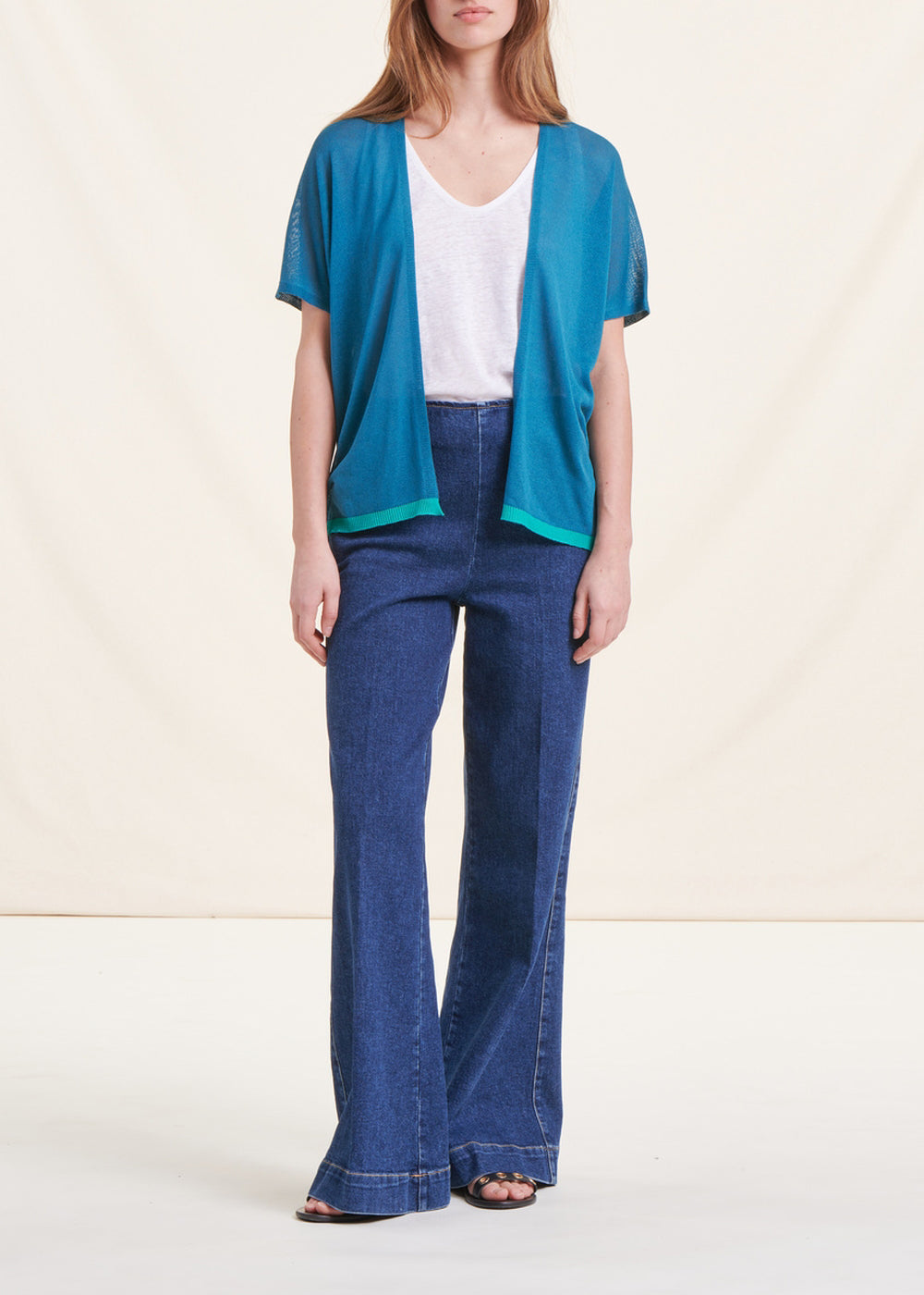 Gilet bleu pétrole manches courtes