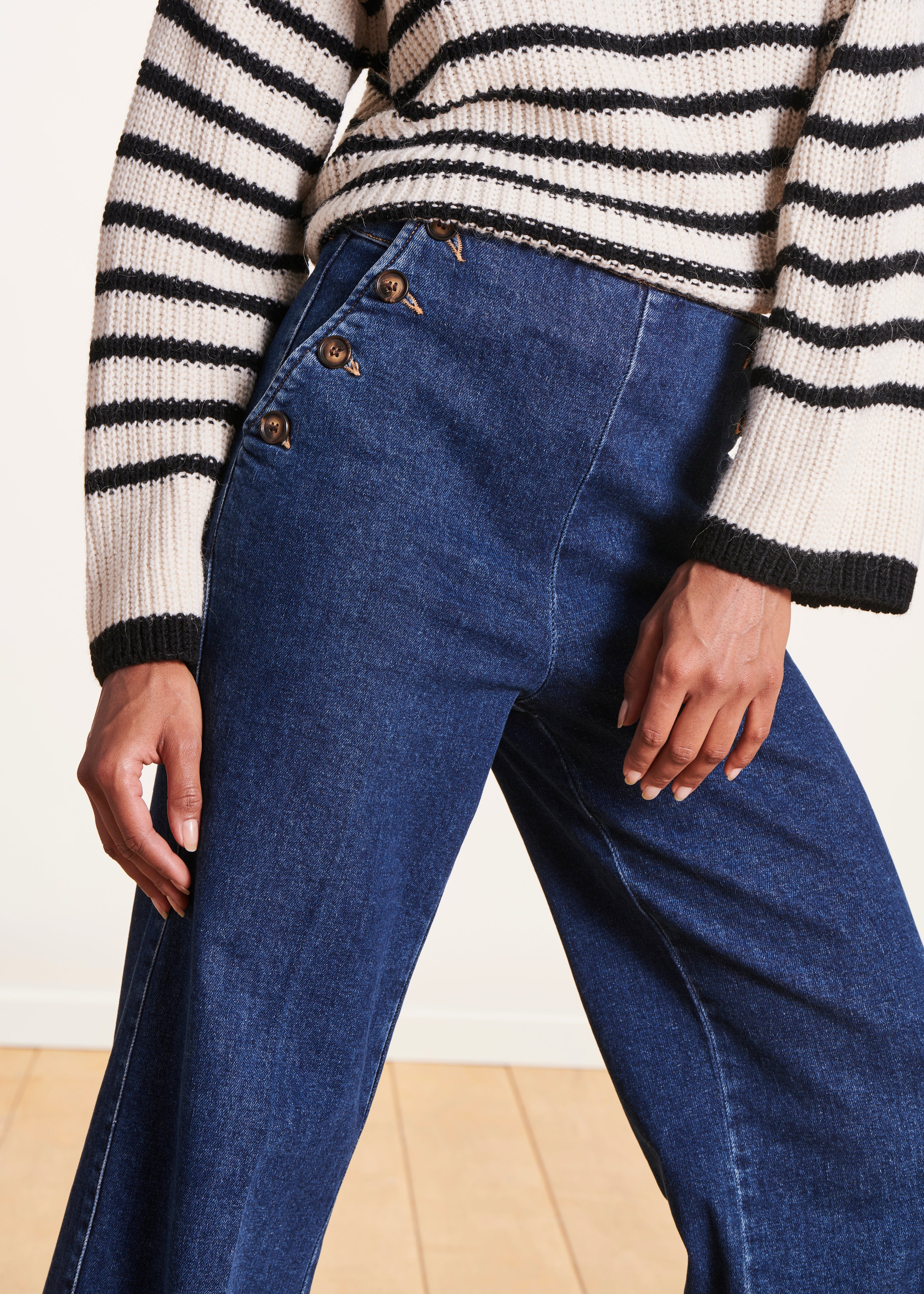 Jeans flare com ponte em algodão orgânico