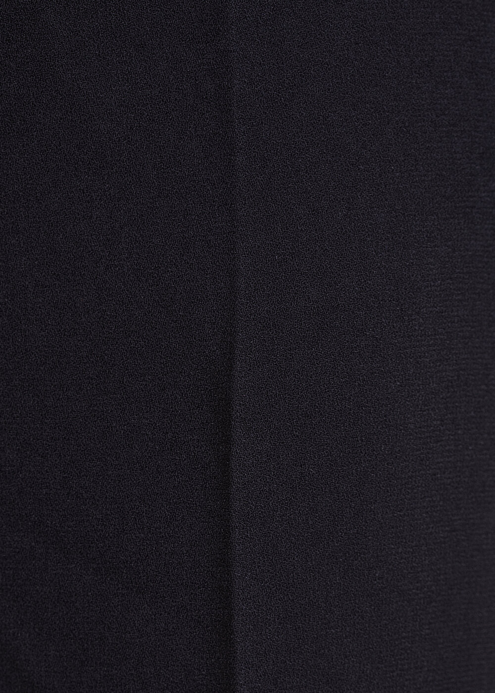 Black 7/8 straight pants in crepe fabric