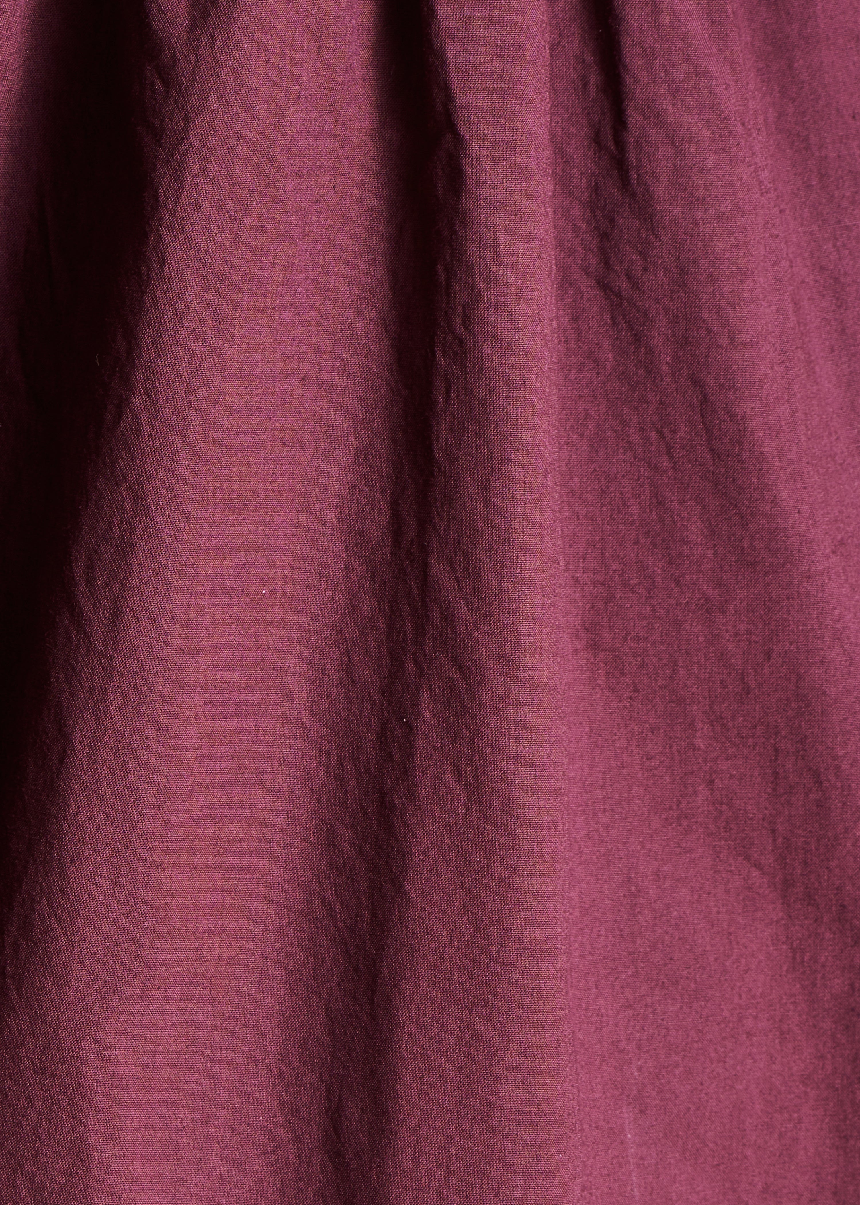 Langes ärmelloses Baumwollkleid in Aubergine mit Spitze