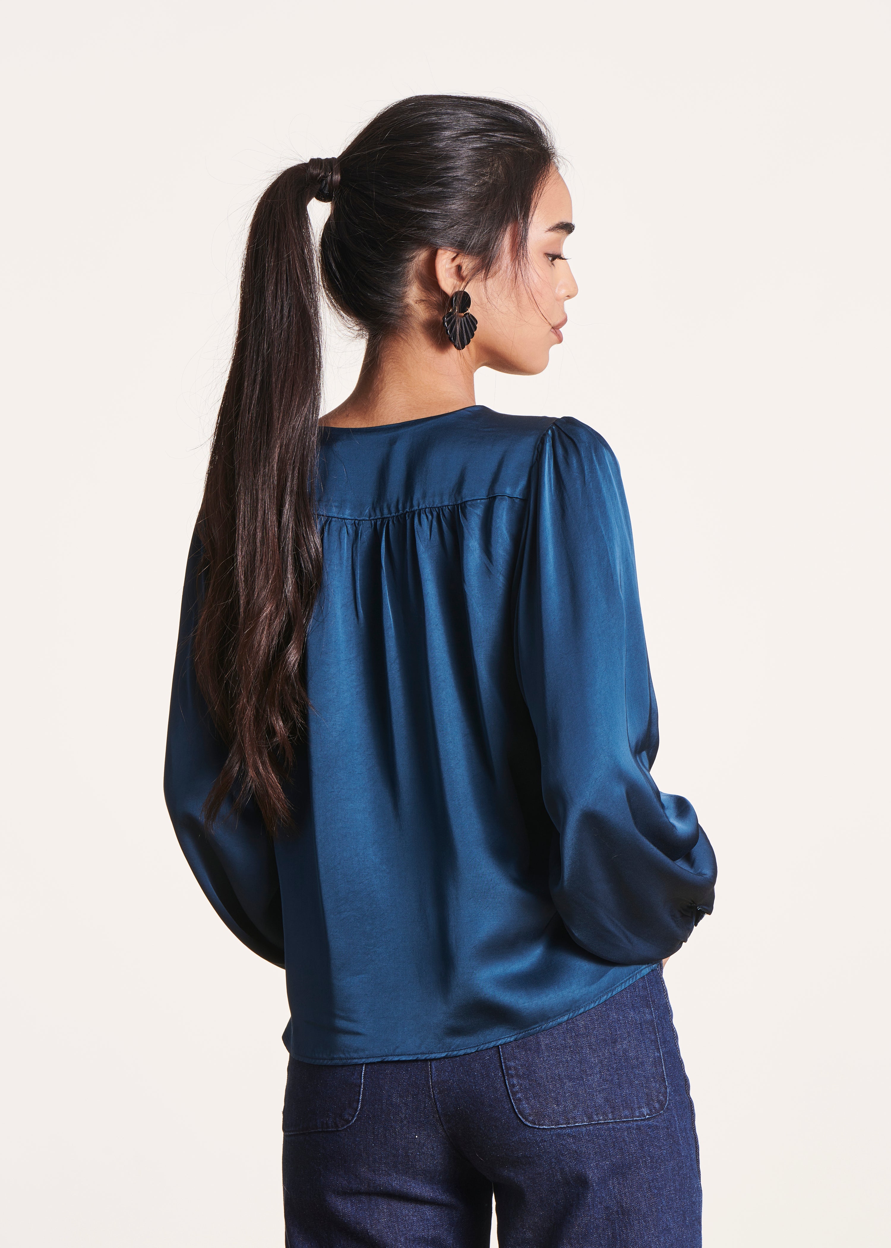 Loose-fitting petrol blue blouse in satin