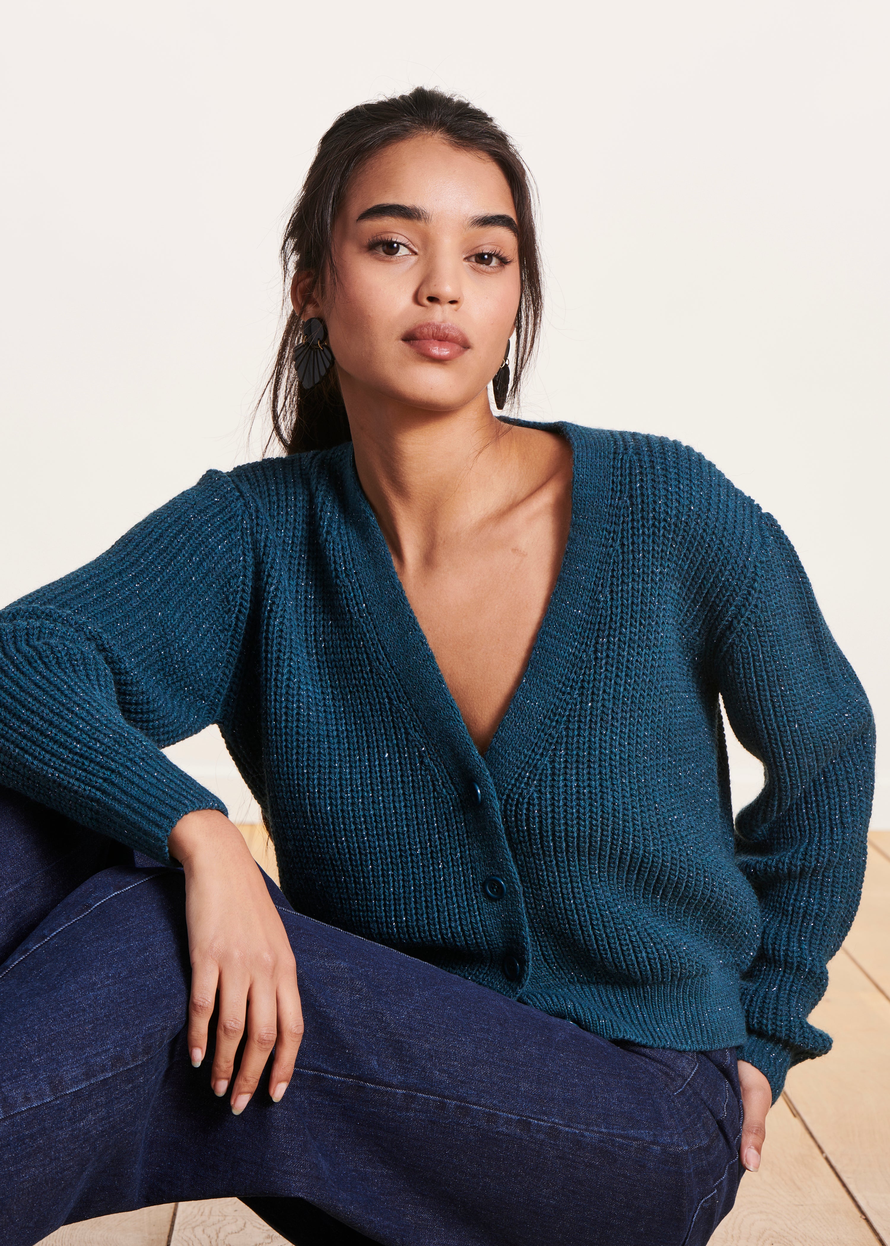 Short petrol blue cardigan in iridescent V-neck knit