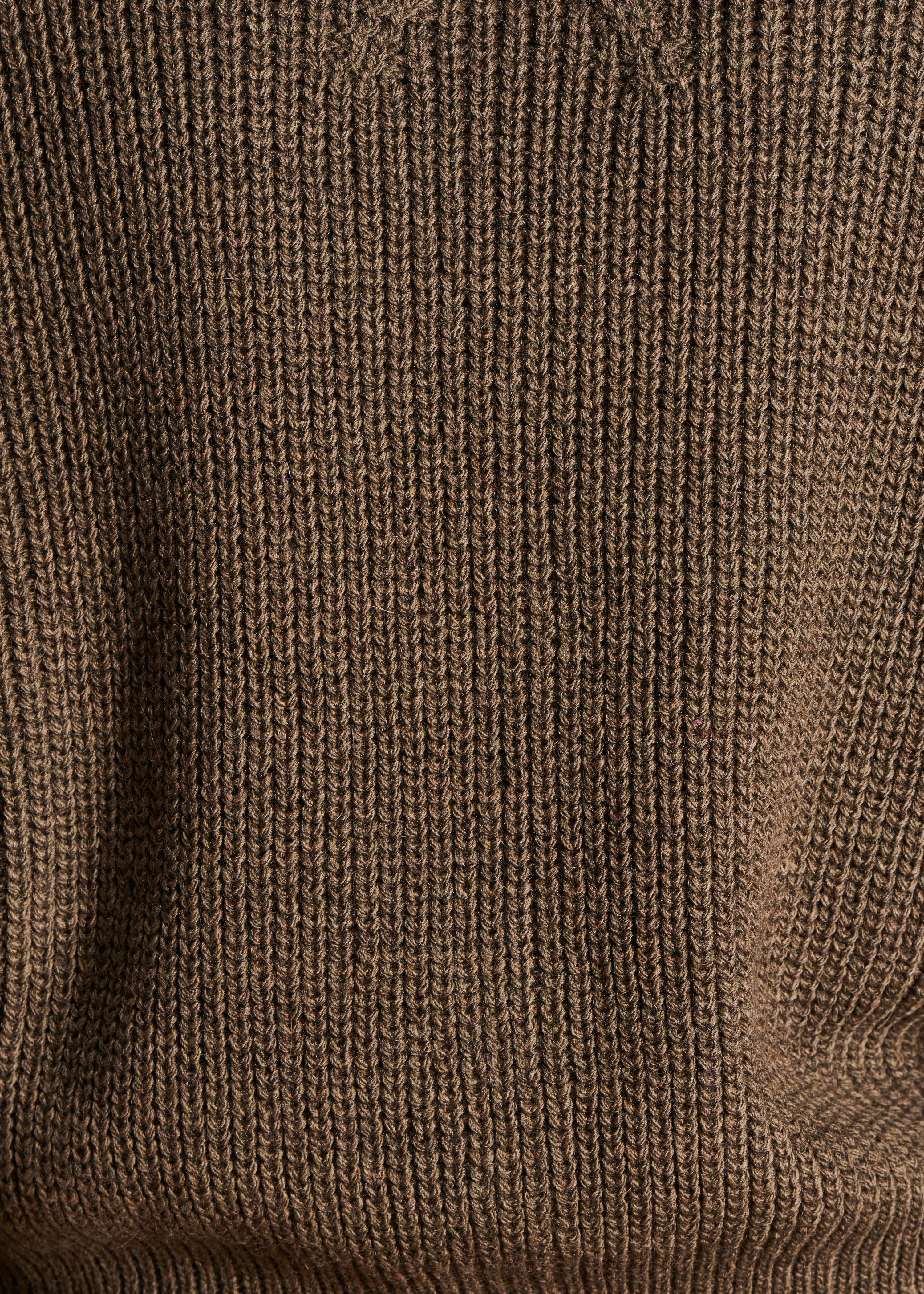 Kurze khakifarbene Strickjacke aus Perlenrippstrick