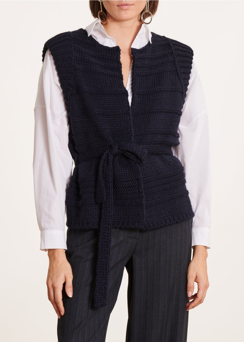 Marineblaue ärmellose Weste