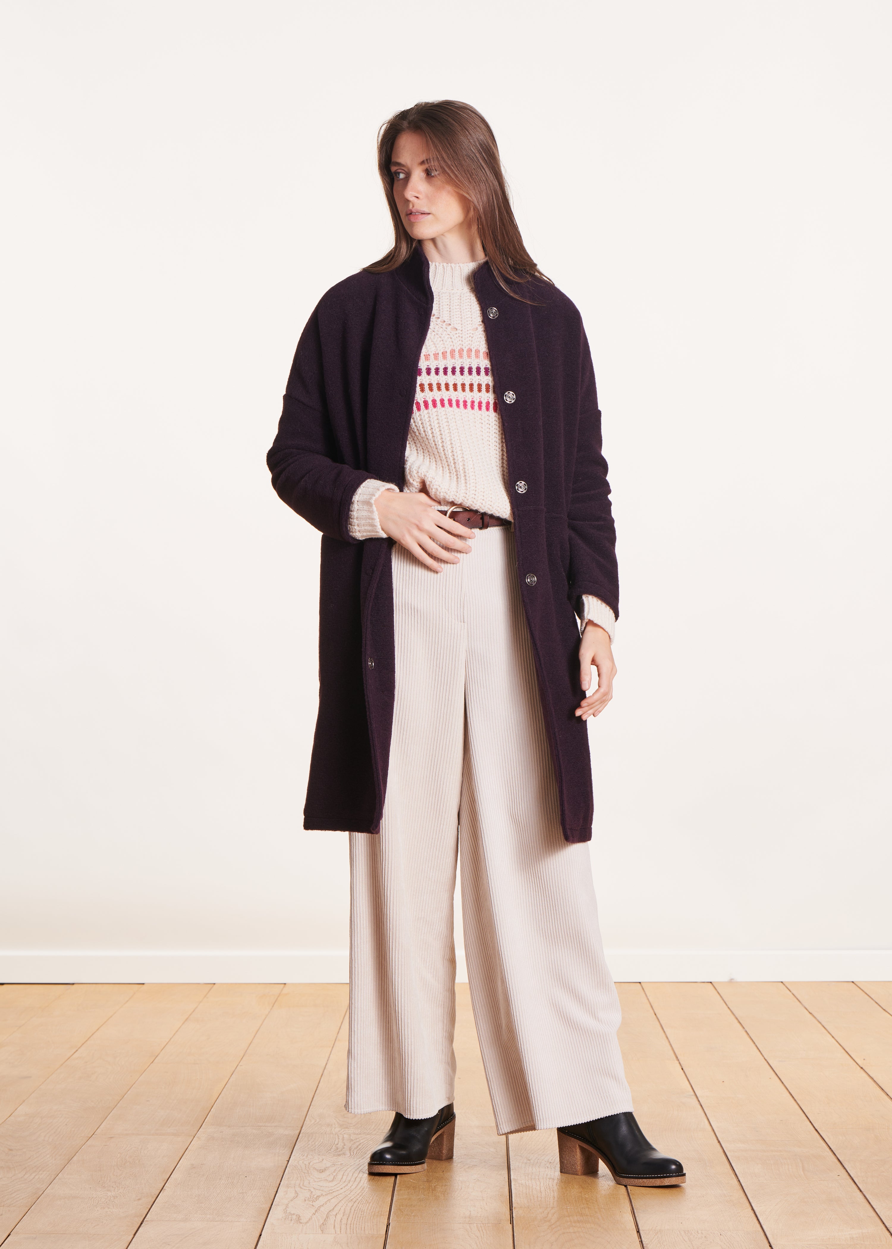 Plum wool coat with small collar