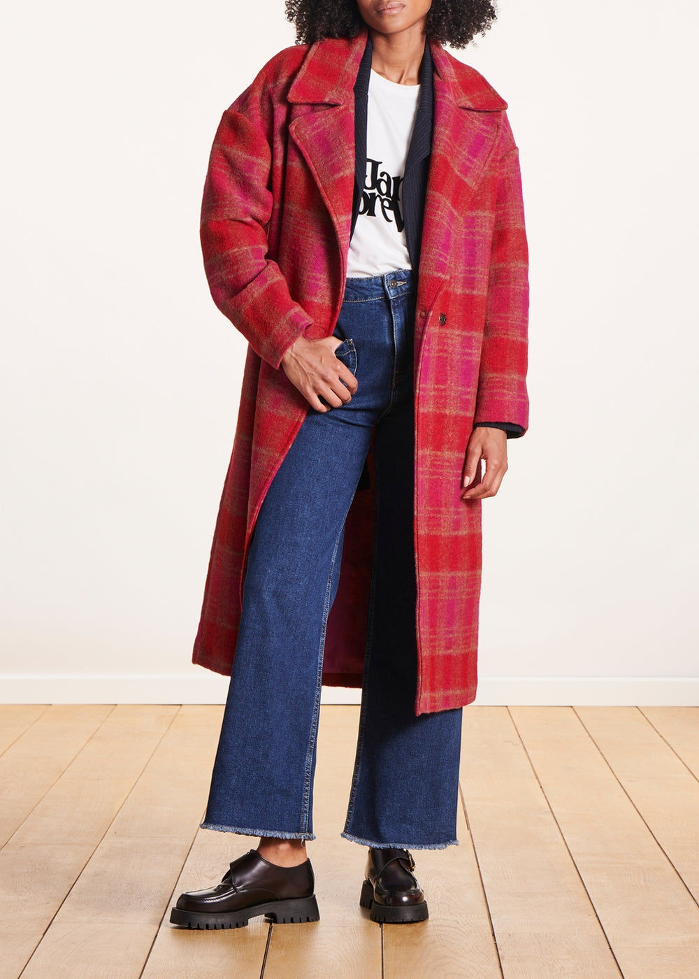 Cappotto lungo a quadri rossi e rosa