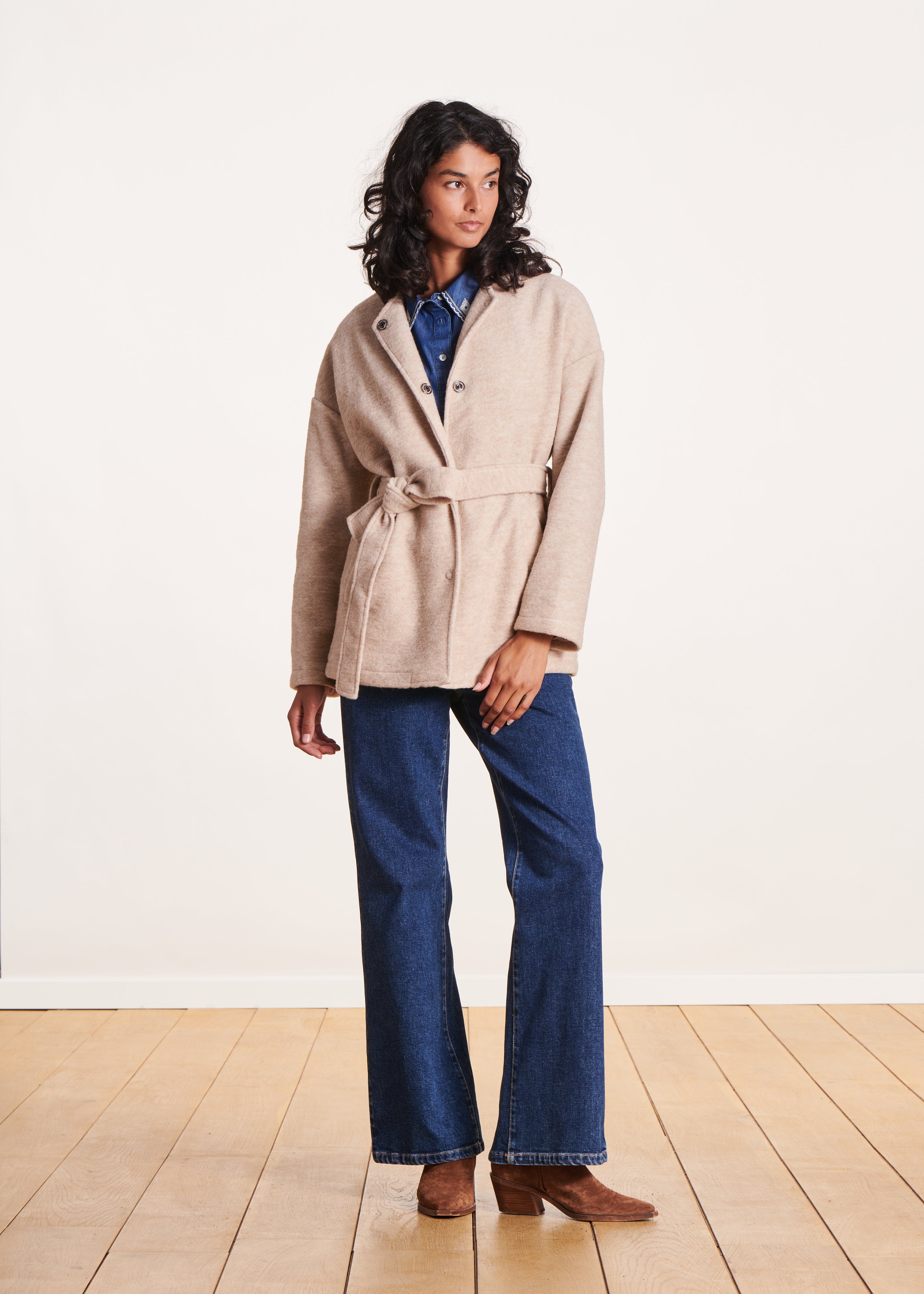 Short ecru belted wool coat