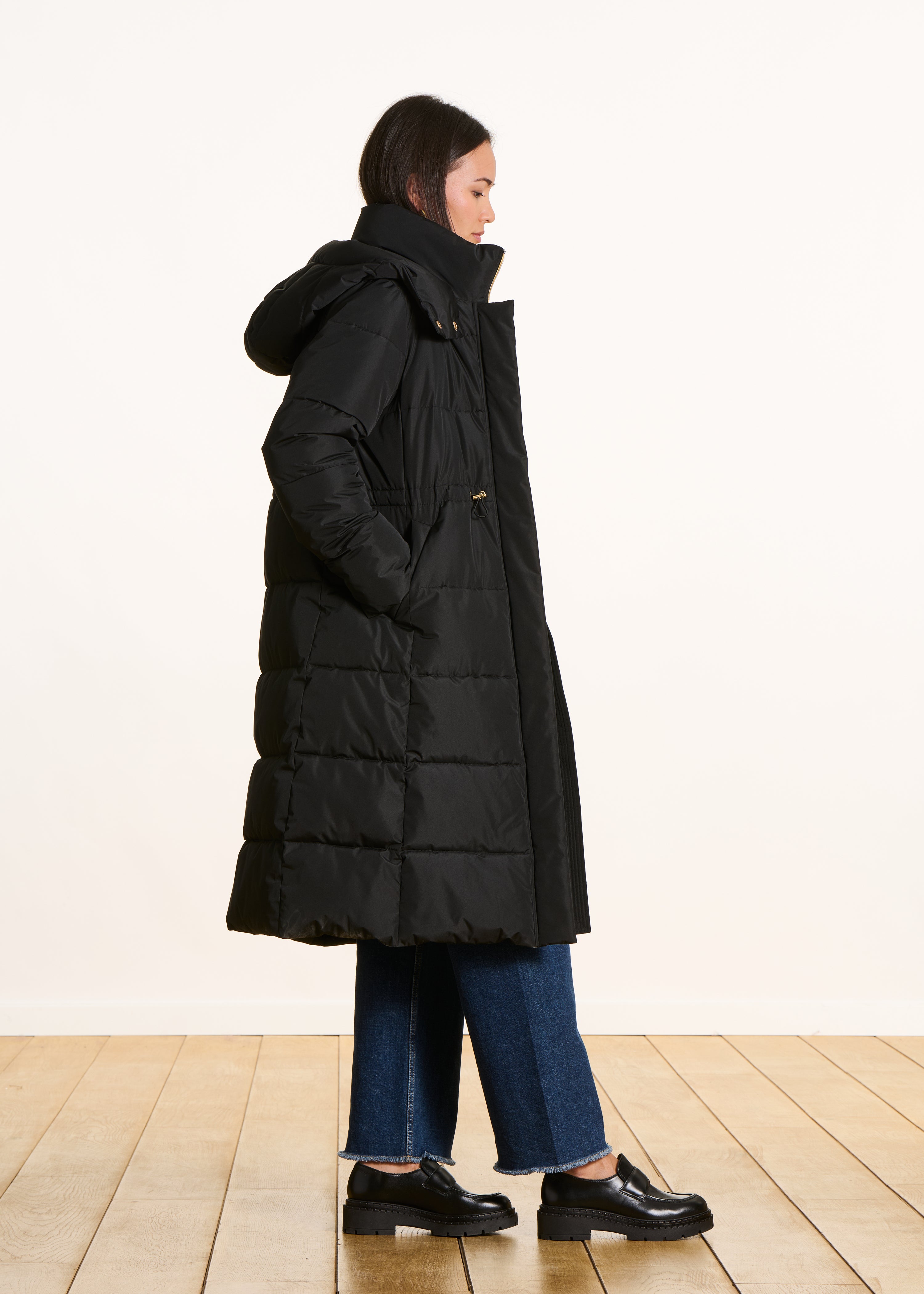 Doudoune longue noire à capuche