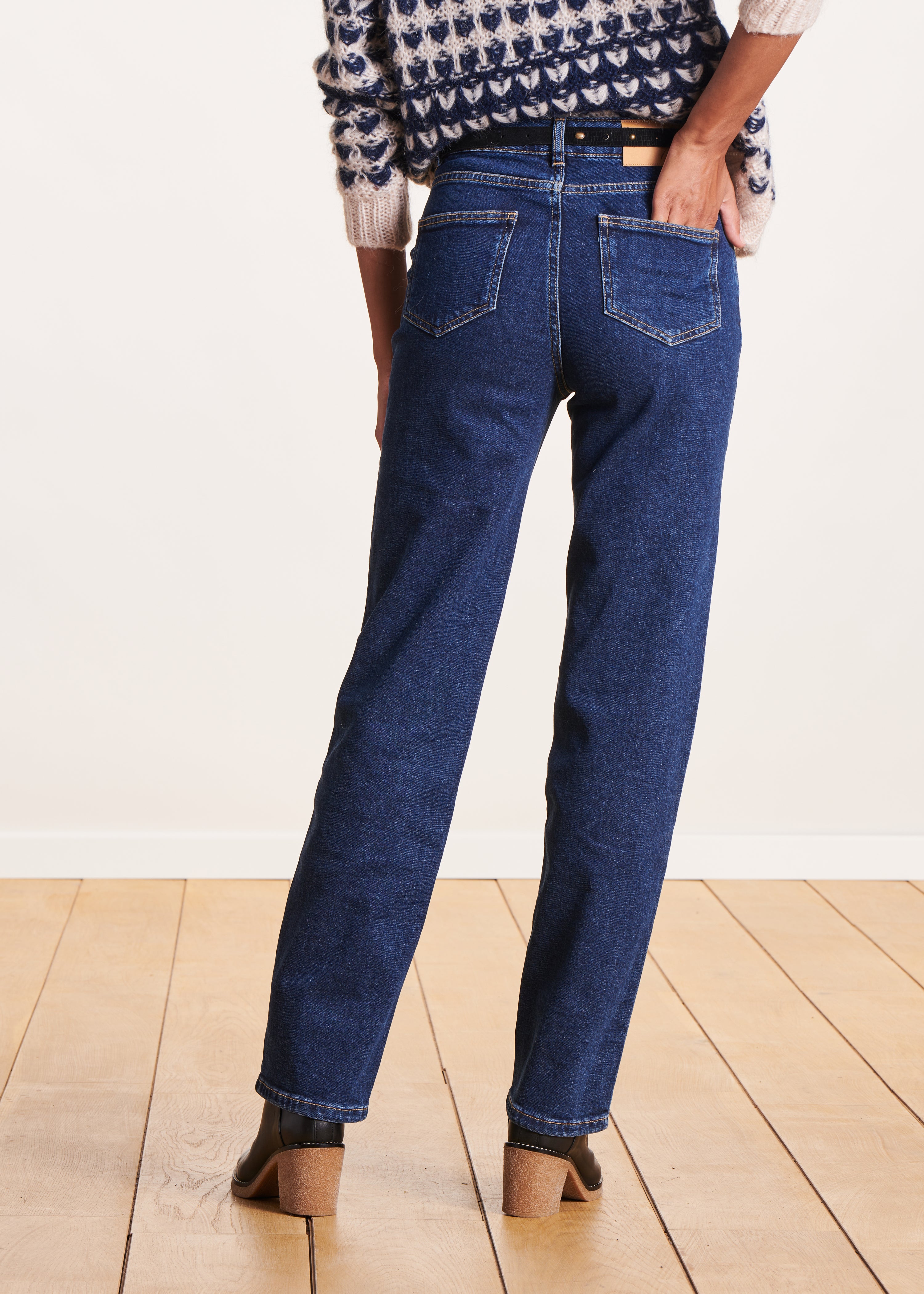 Straight jeans in organic cotton