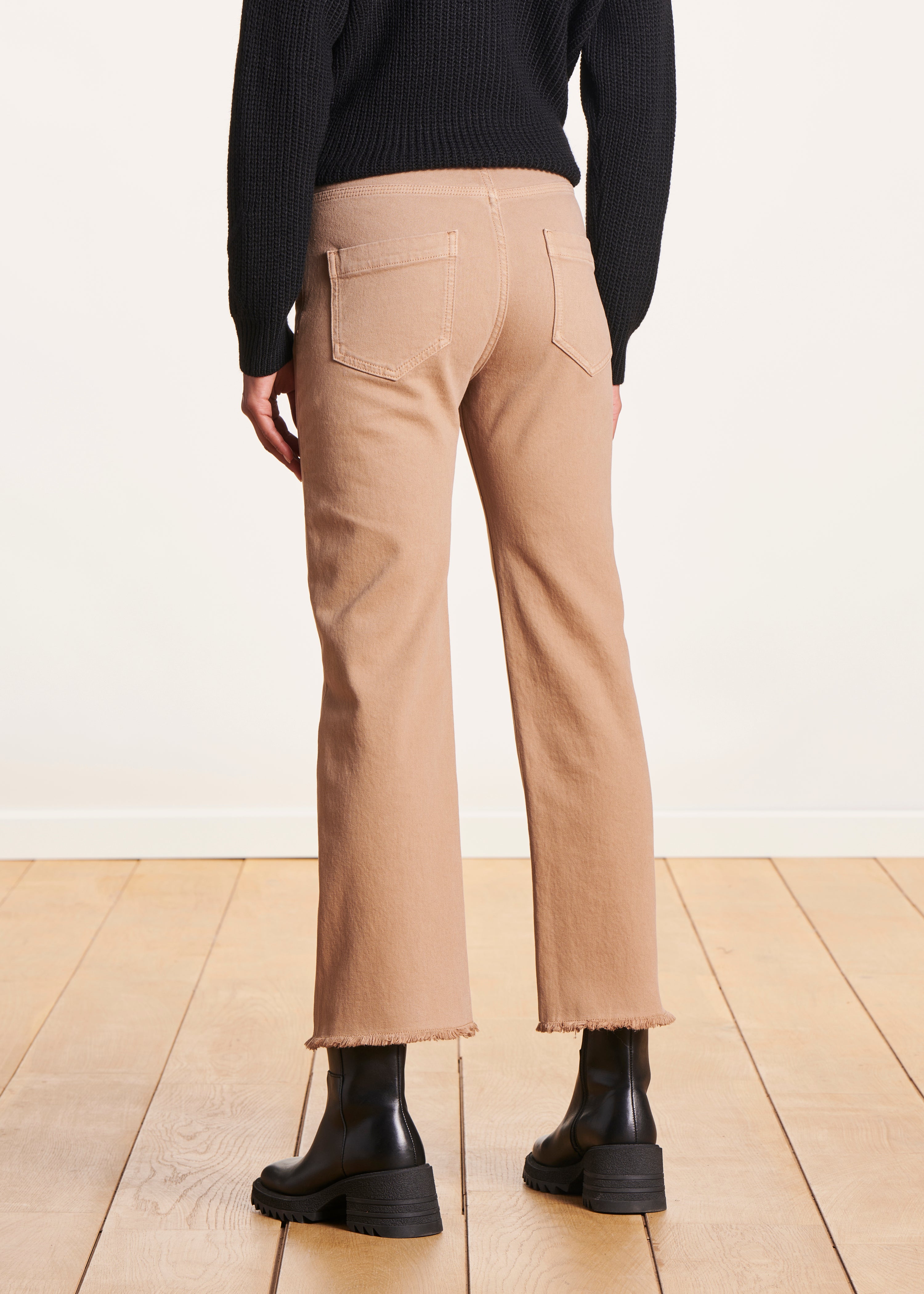 Camel straight jeans in organic cotton