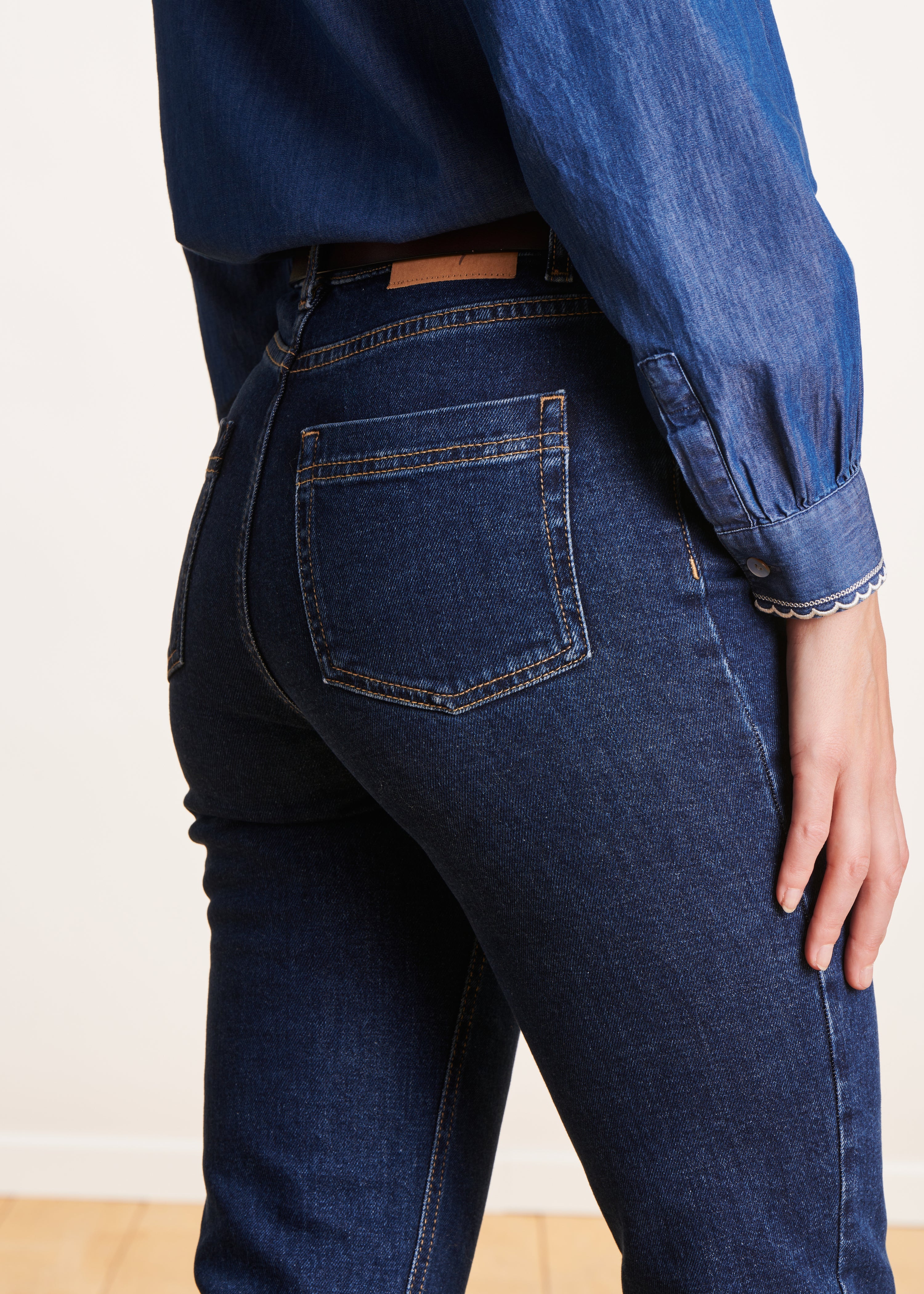 Slim-fit jeans in organic cotton