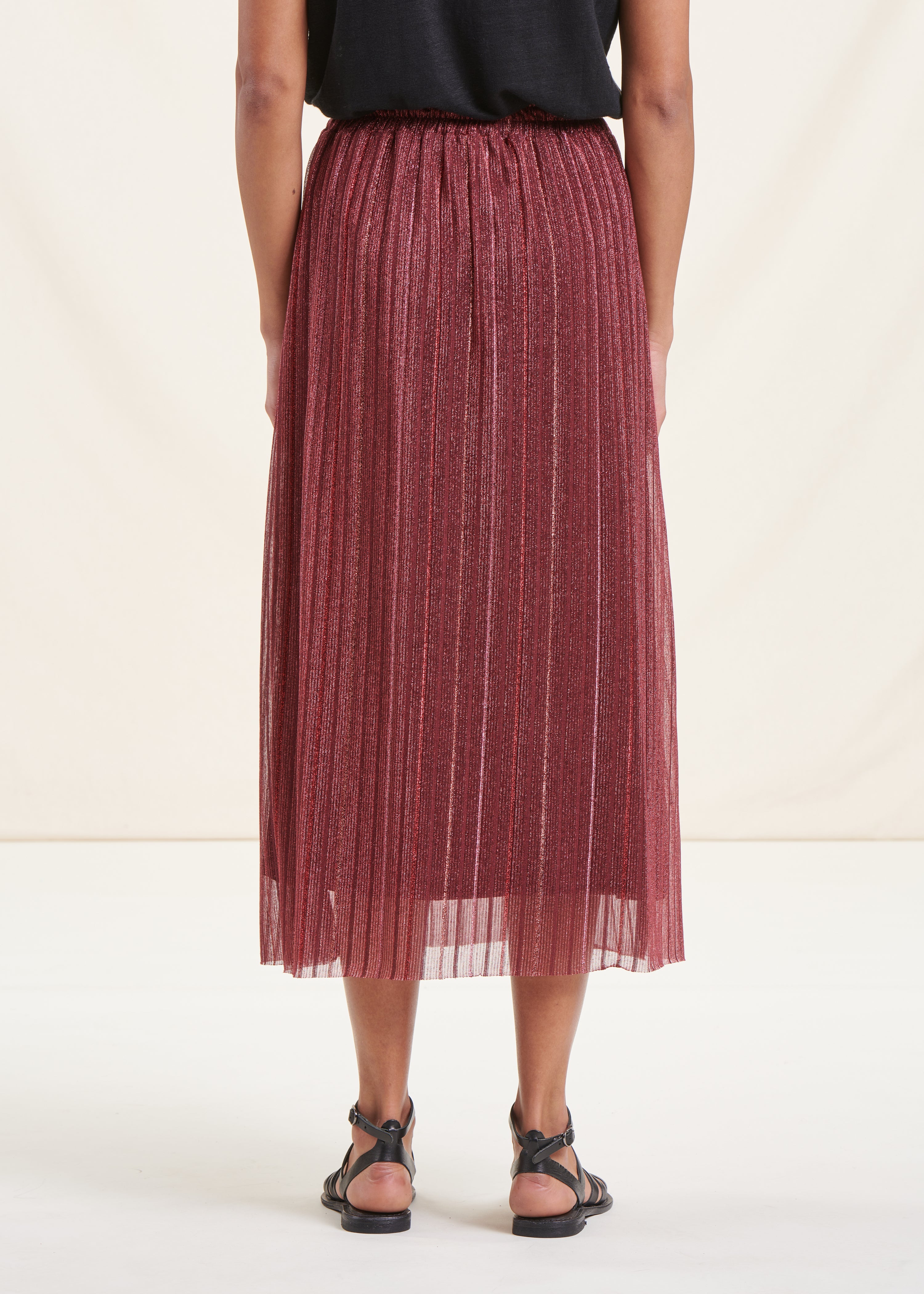 Midi skirt in iridescent burgundy voile