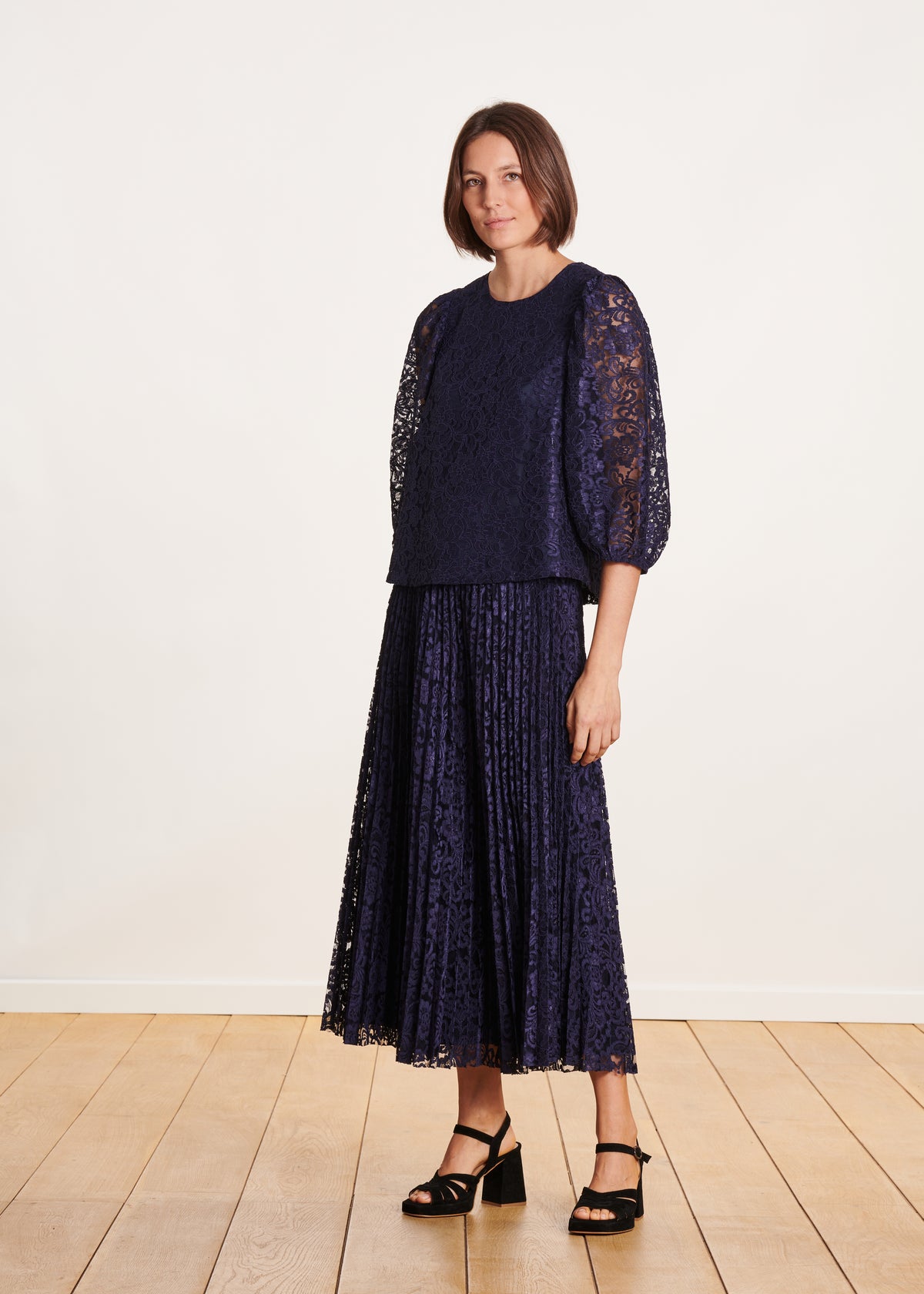NSICBMNO Jupes d'été longues plissées pour femme - Taille élastique - Style bohème - Jupe longue à volants - Jupe évasée - Jupe gitane pour les vacances et la plage, 01 - Noir, 36 NSICBMNO Jupes d'été longues plissées pour femme - Taille élastique - Style bohème - Jupe longue à volants - Jupe évasée - Jupe gitane pour les vacances et la plage, 01 - Noir, 36