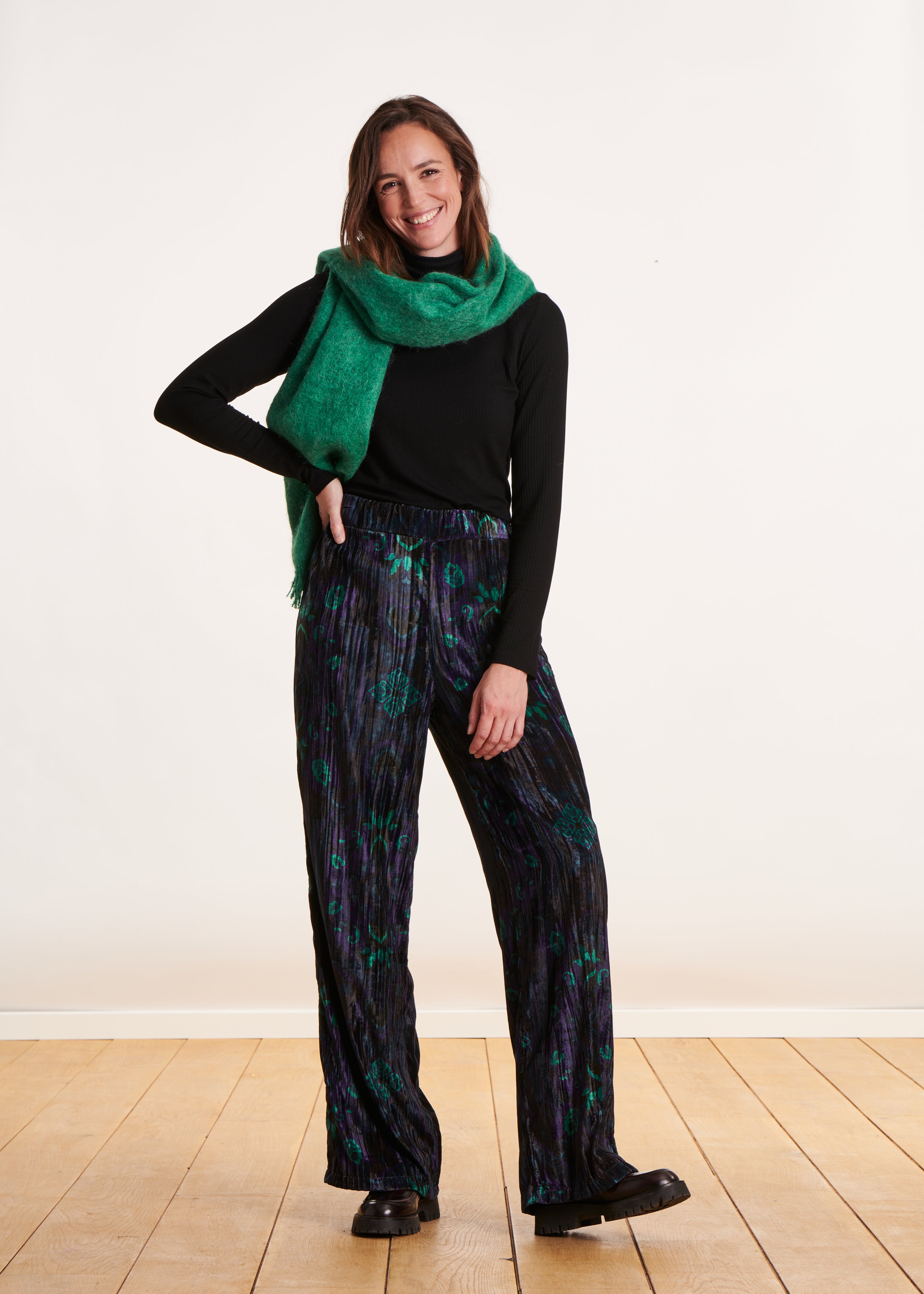 Pantalon large en velours bleu et vert