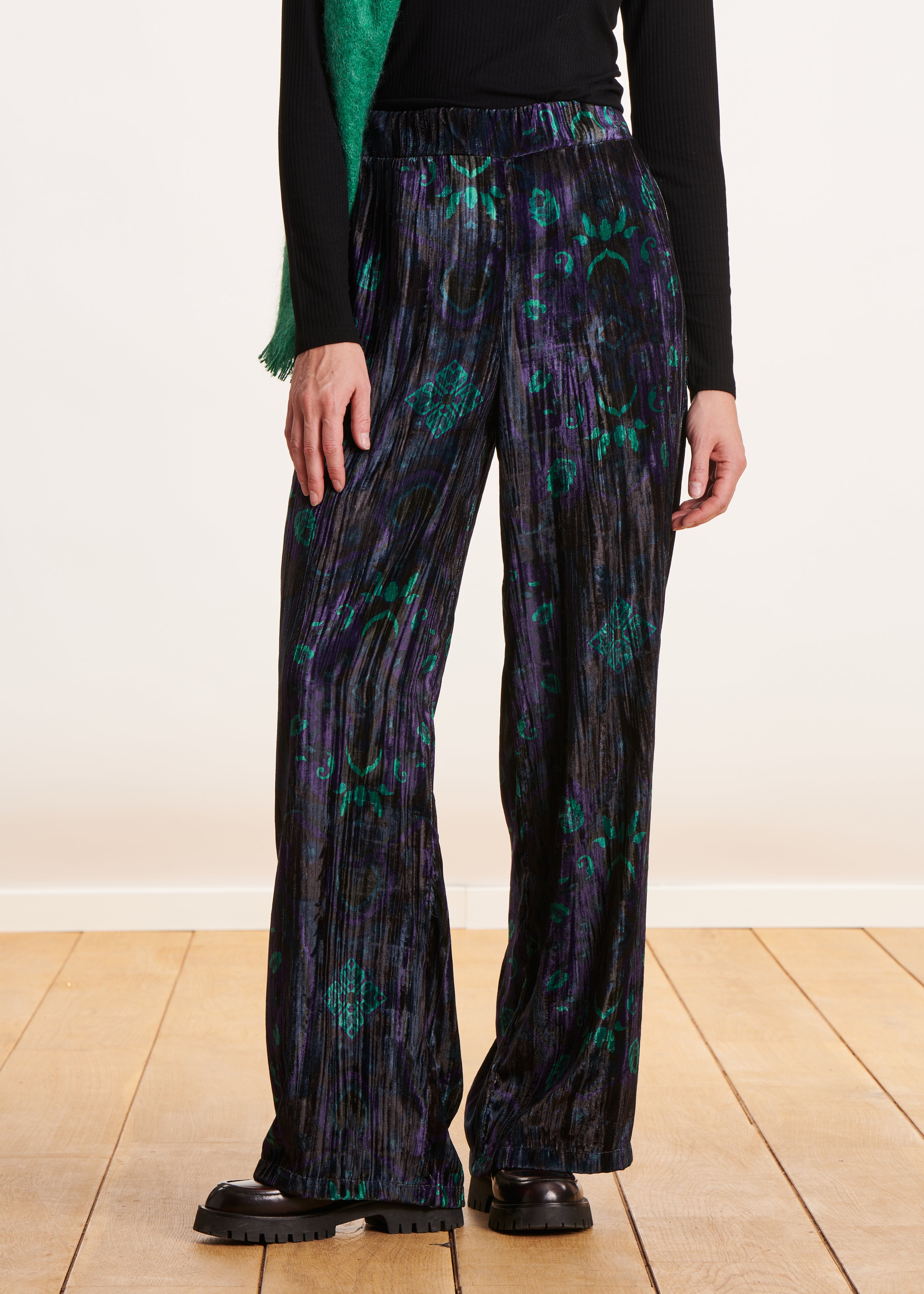 Pantalon large en velours bleu et vert