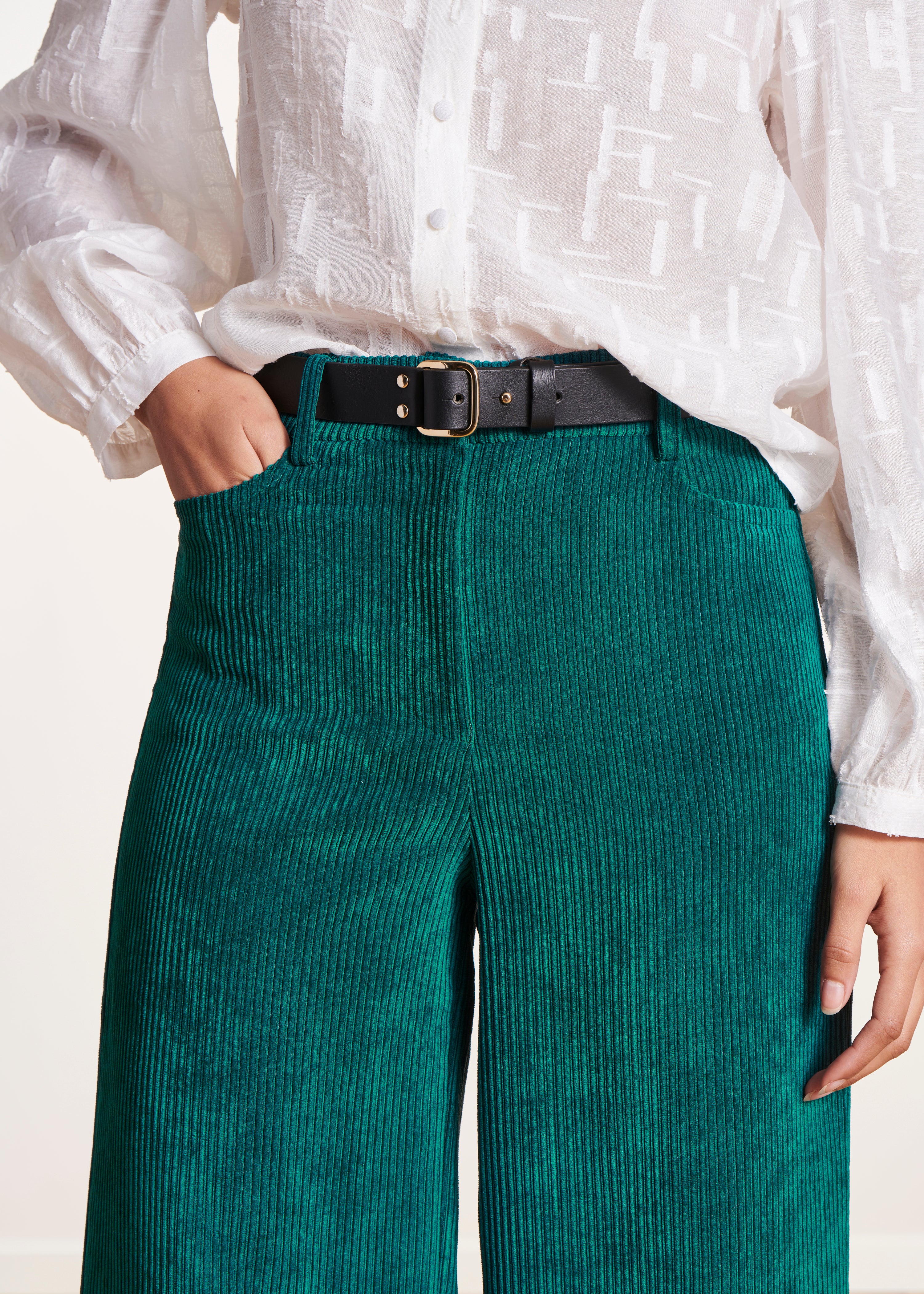 Wide-leg pants in petrol blue velvet