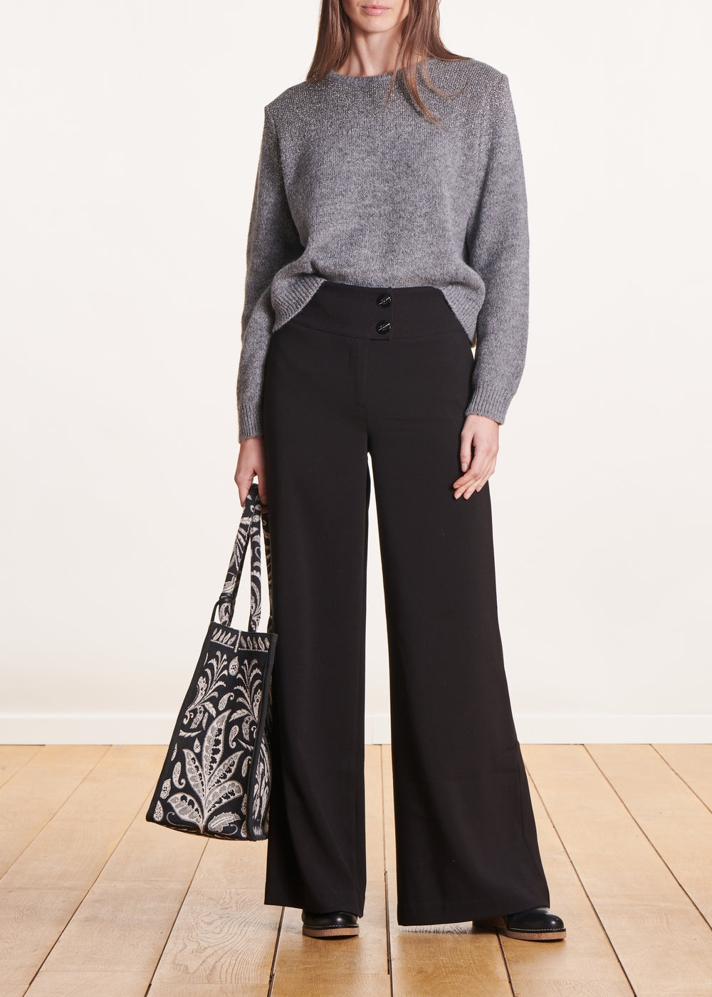 Pantalon noir ample avec ceinture