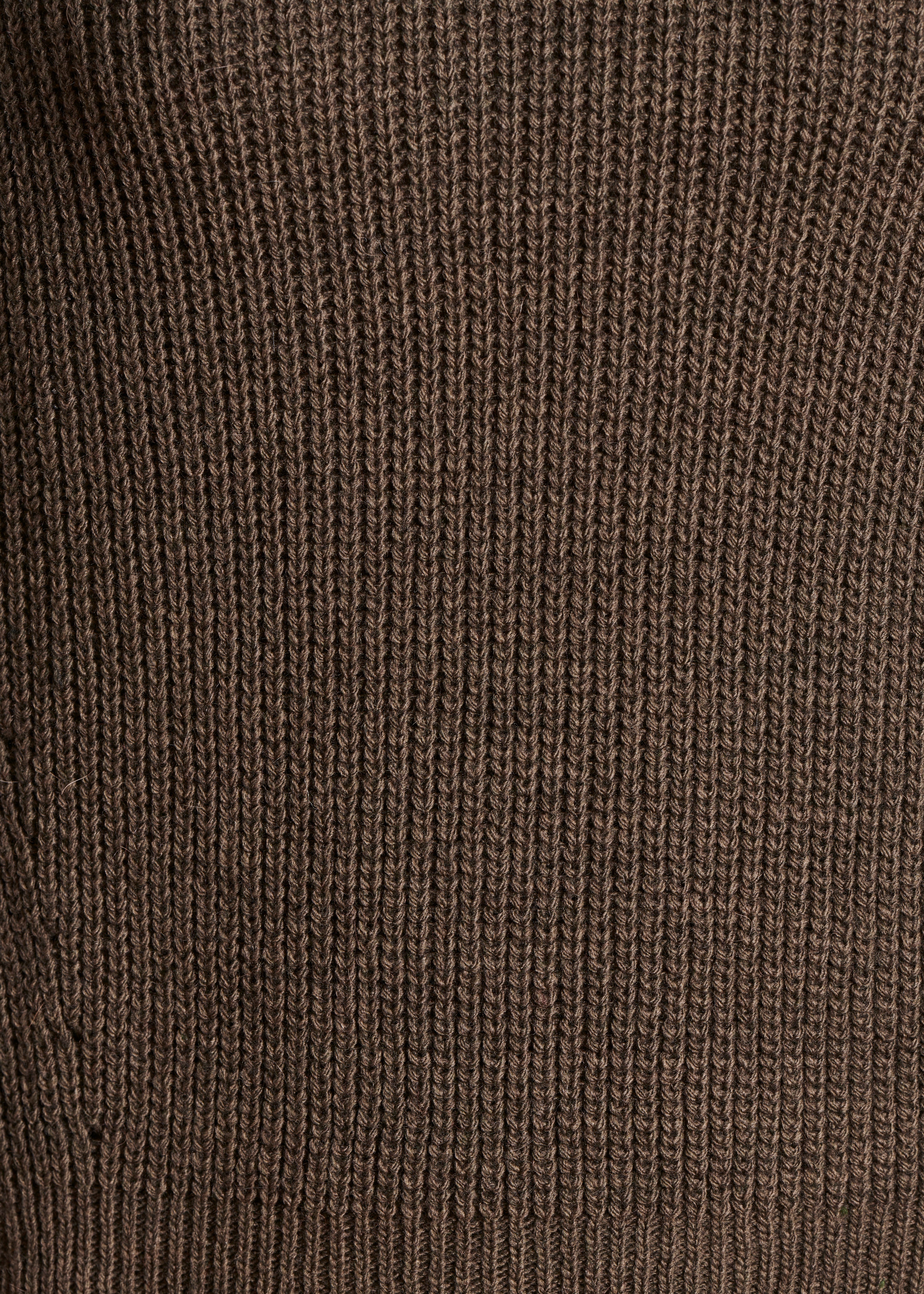 Loose khaki sweater with ball neck in pearl ribbing