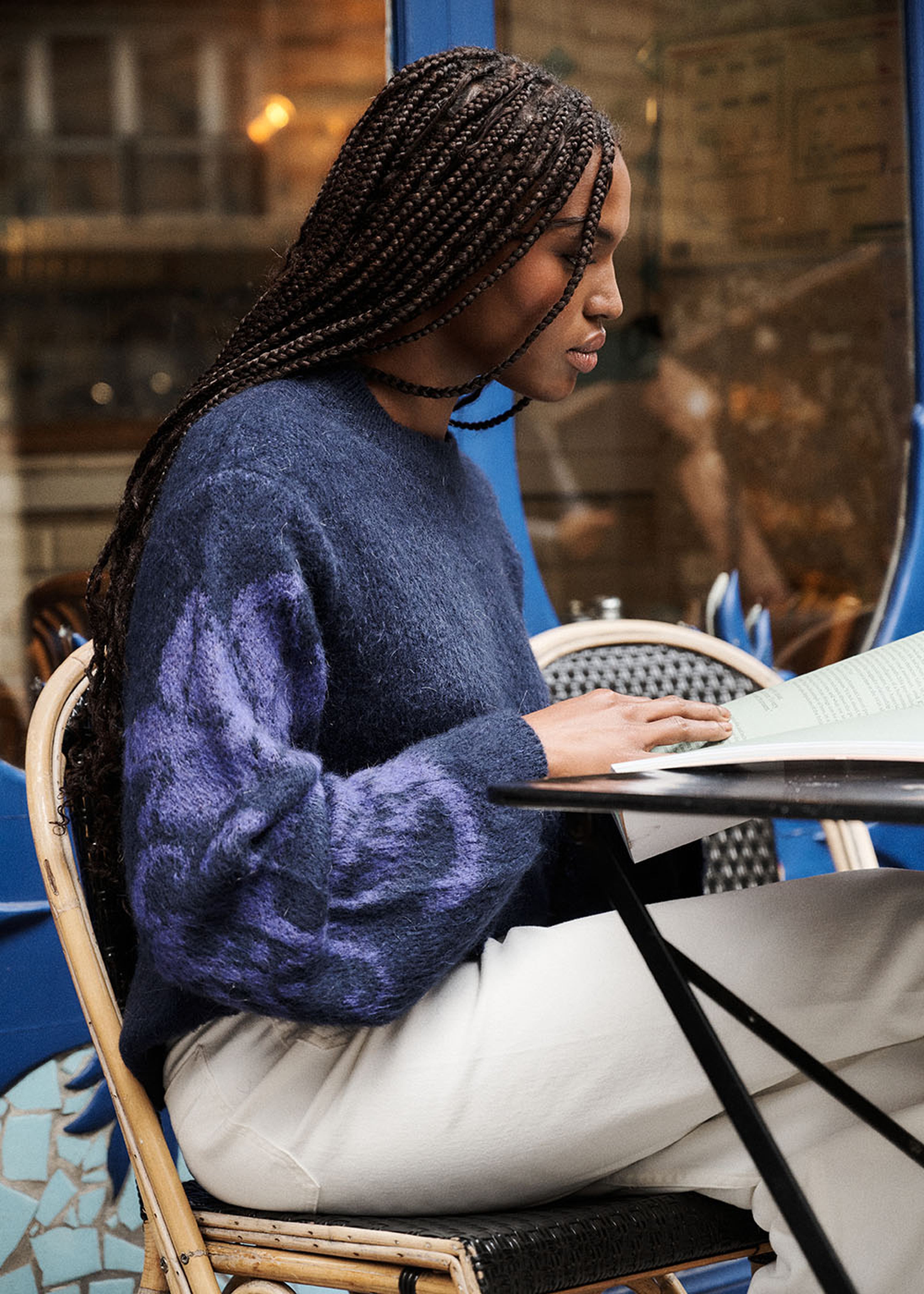 Loose dark blue patterned sweater