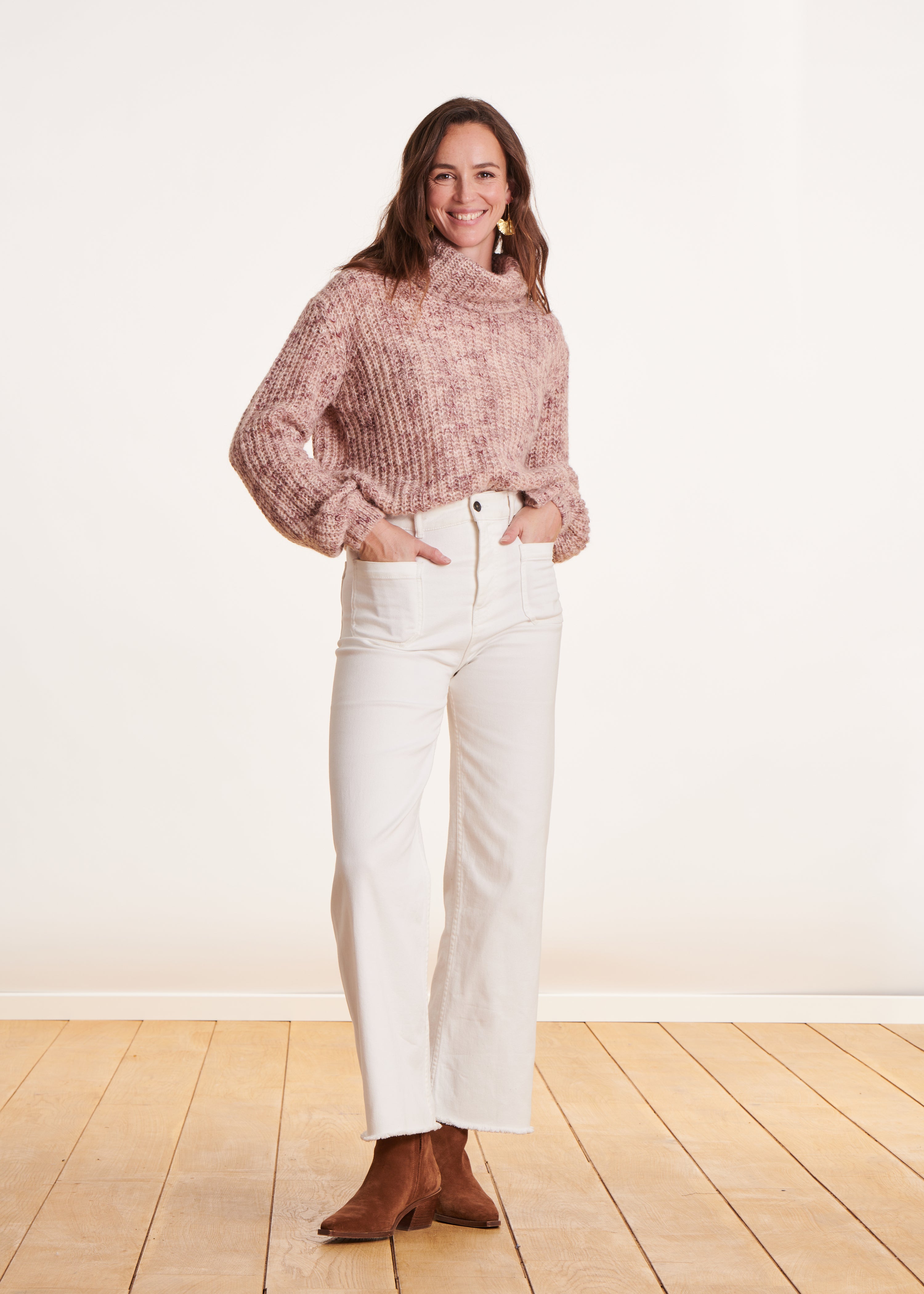 Pale pink iridescent knitted jumper with scoop neck