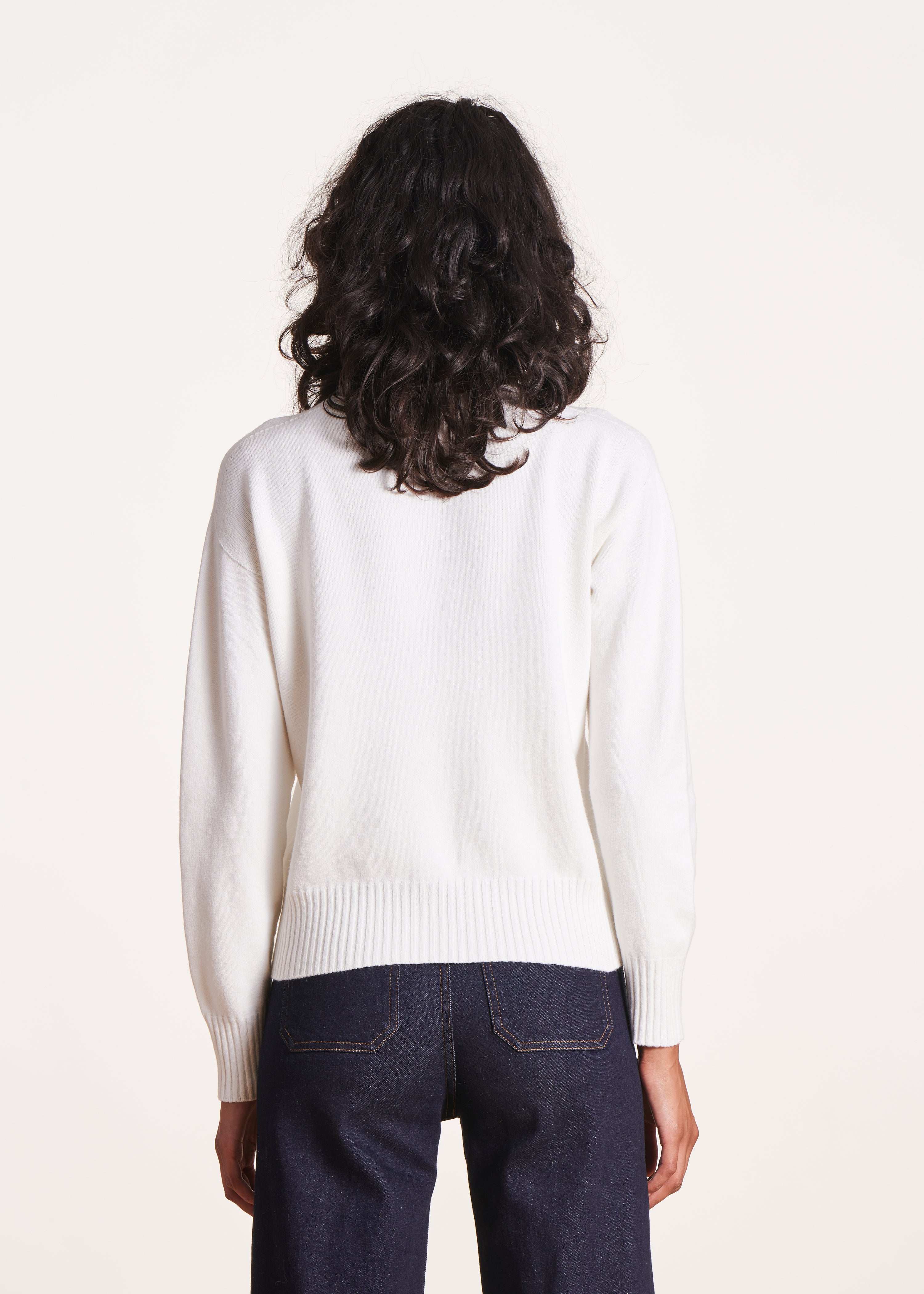 Ecru wool V-neck sweater