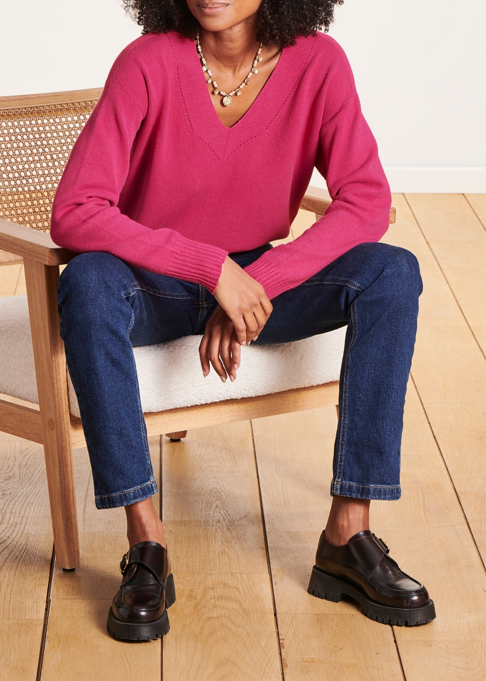 Fuchsia pink V-neck jumper