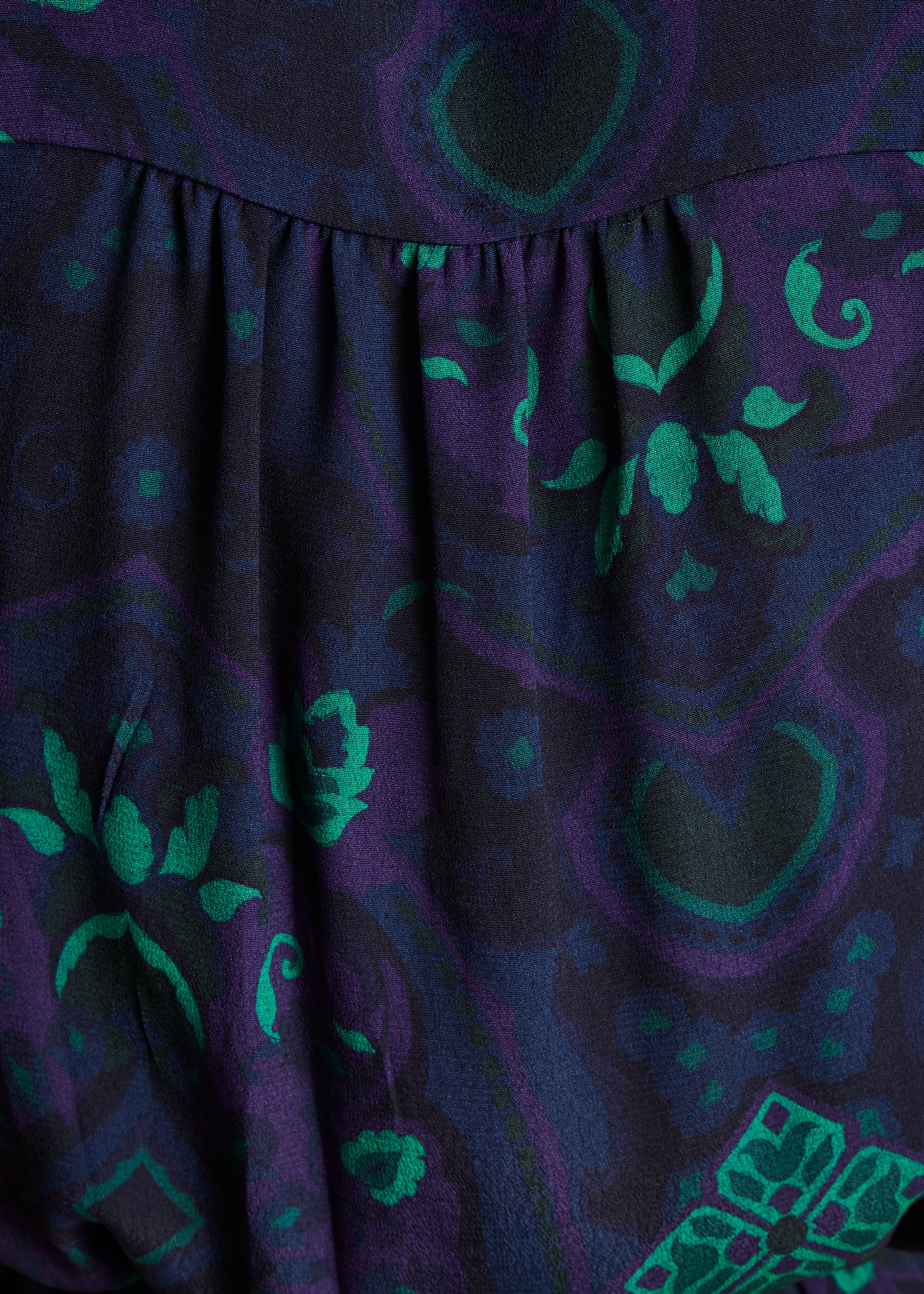 Korte jurk met blauwe en groene print