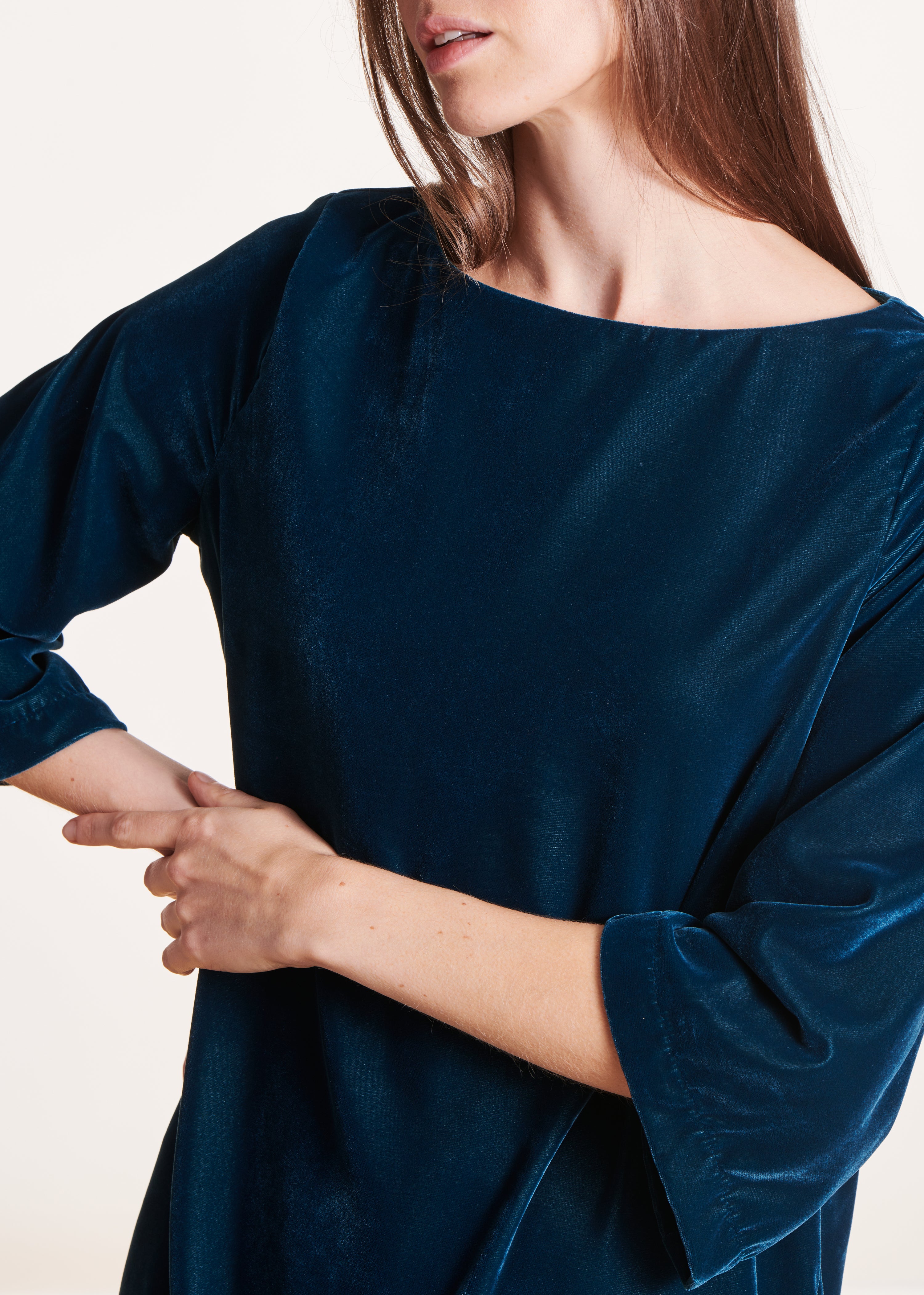 Robe courte trapèze bleu pétrole en velours