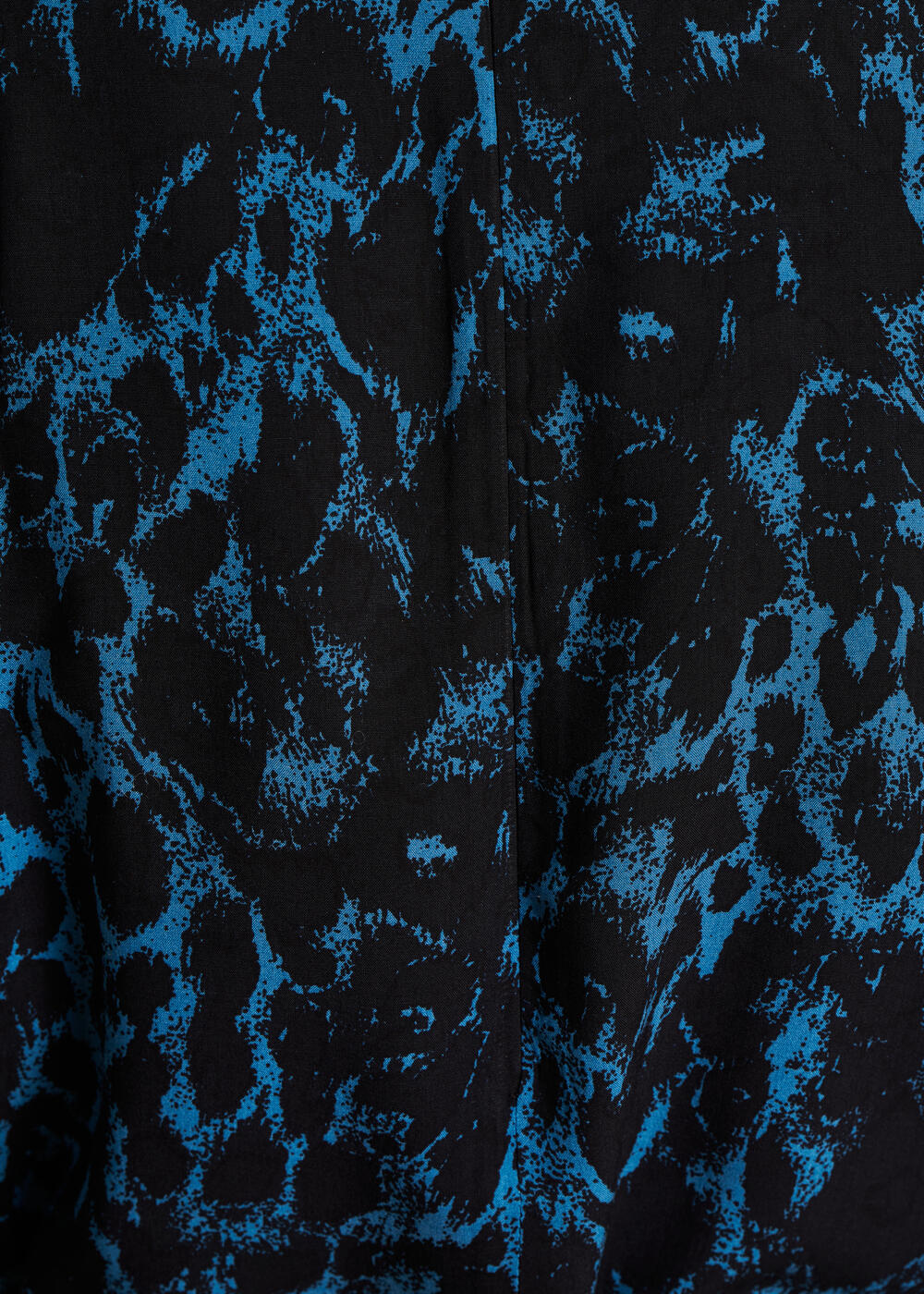 Robe courte droite à imprimé animalier bleu et noir