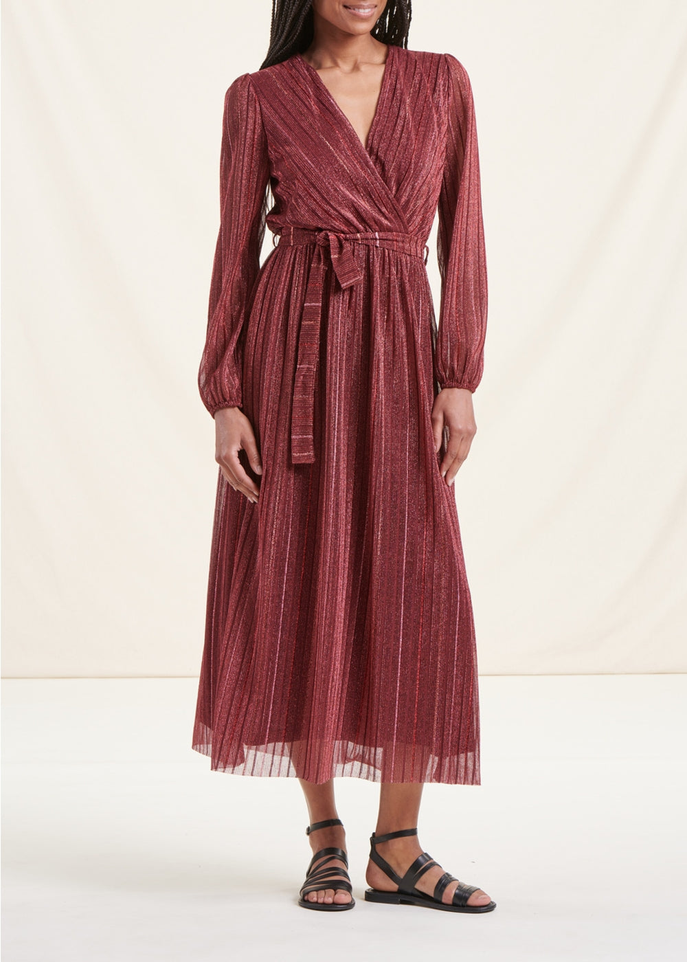 Long fitted dress with iridescent burgundy veil wrap
