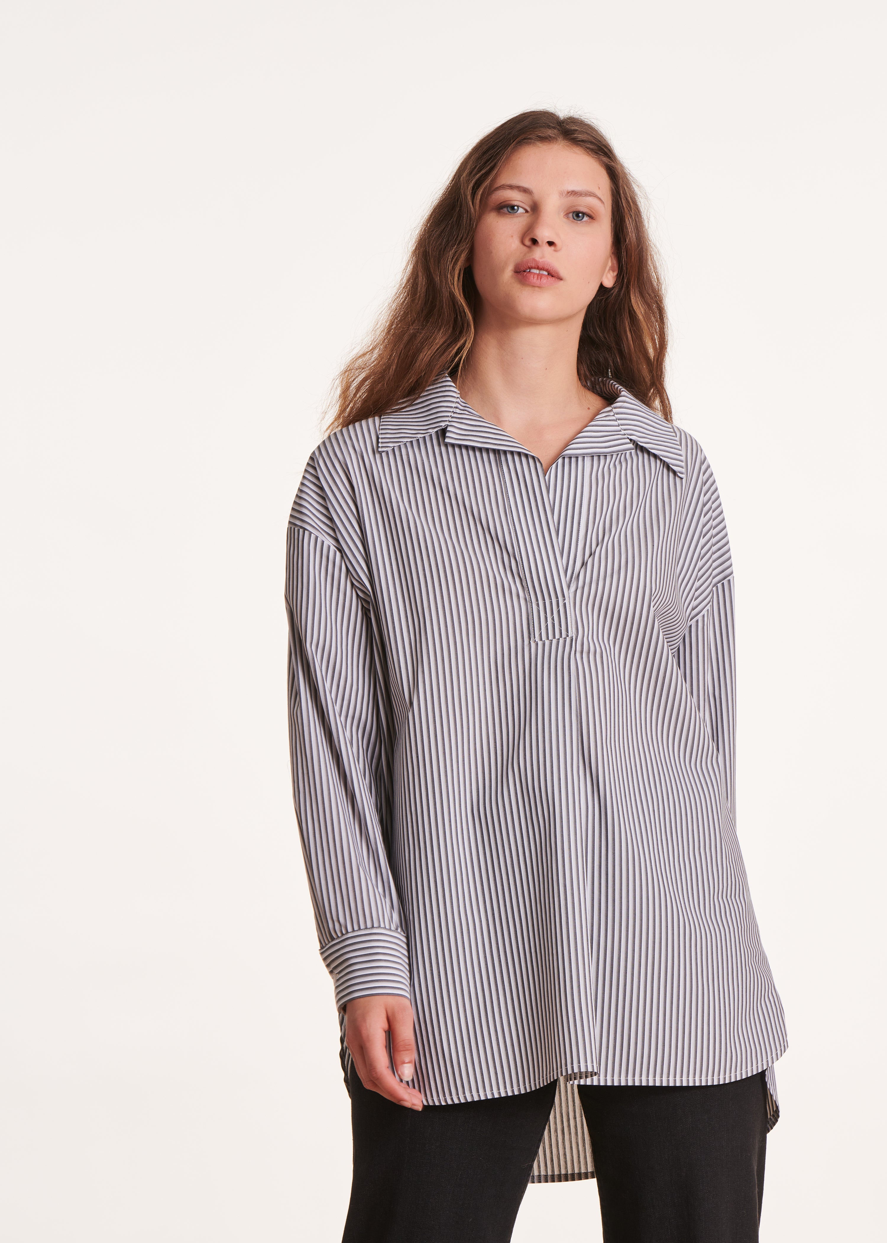 Chemise oversize longue à rayures blanc et noir