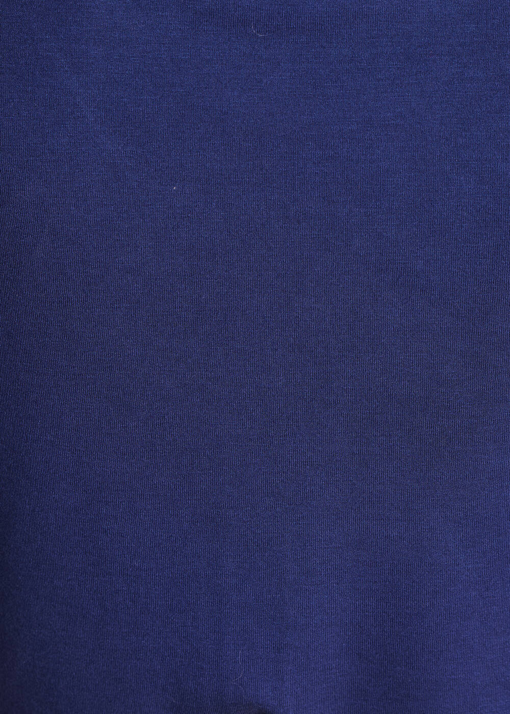 Loose blue long-sleeved V-neck t-shirt