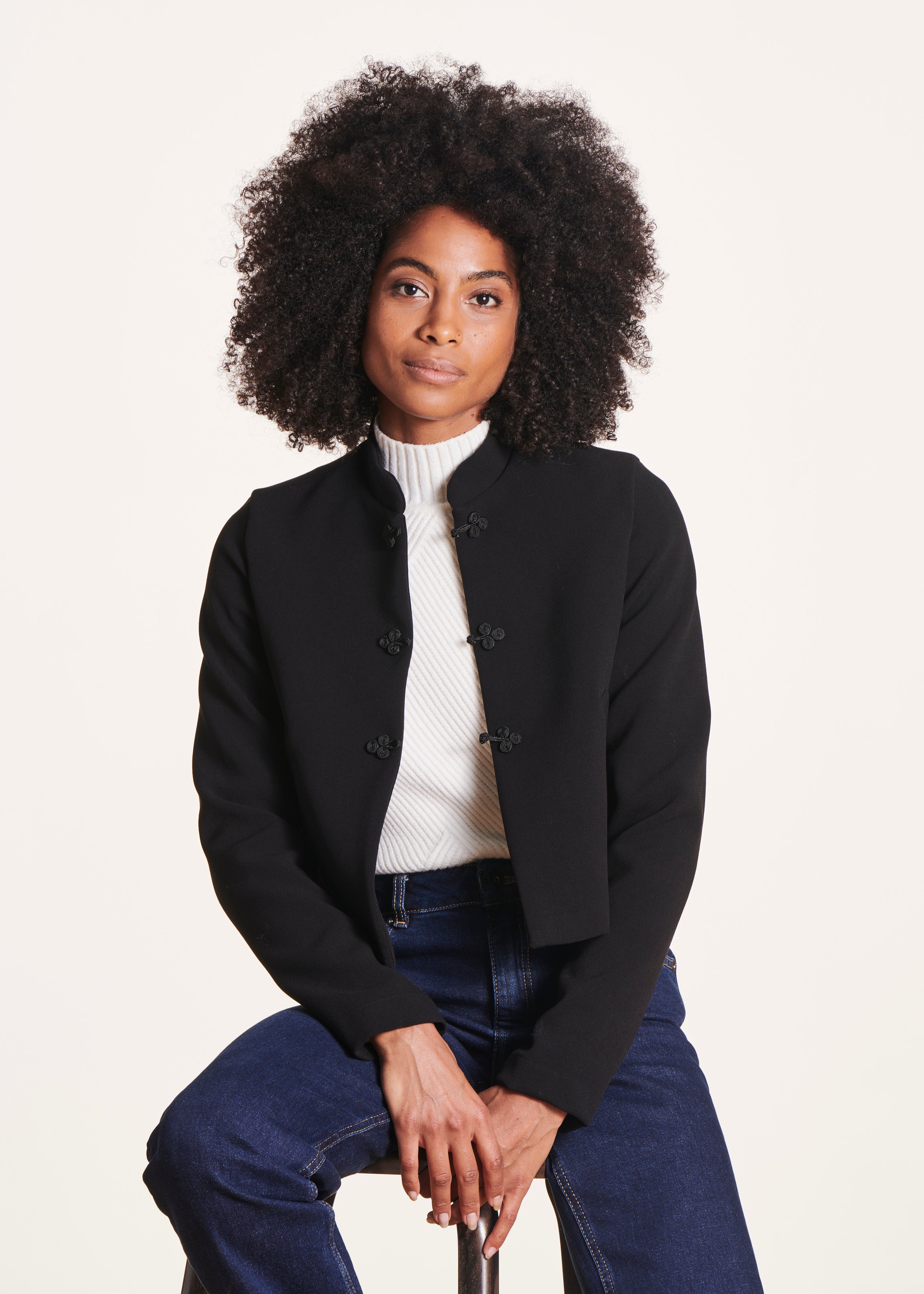 Short straight black jacket with mao collar