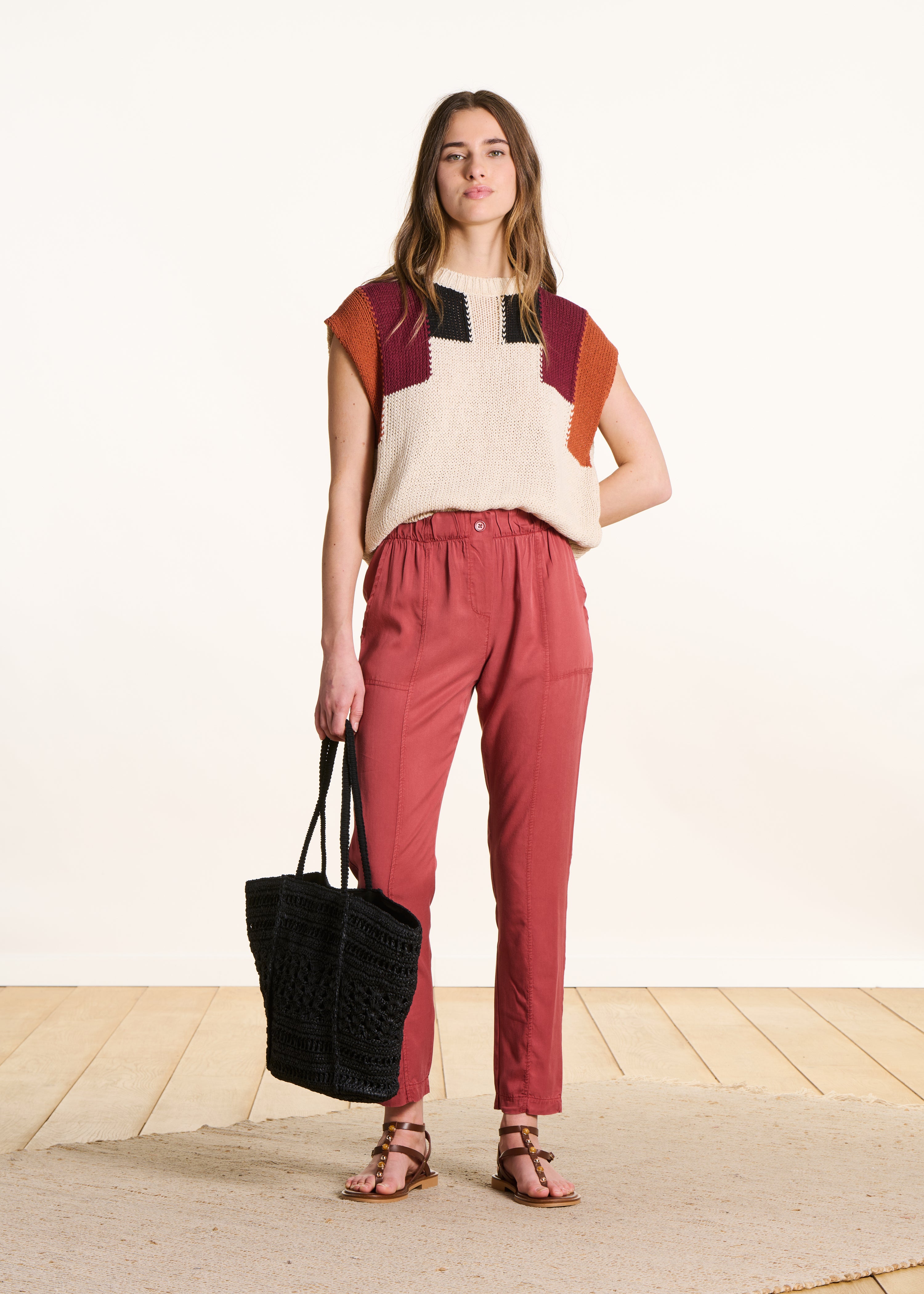 Red flowing lyocell trousers with elastic waist