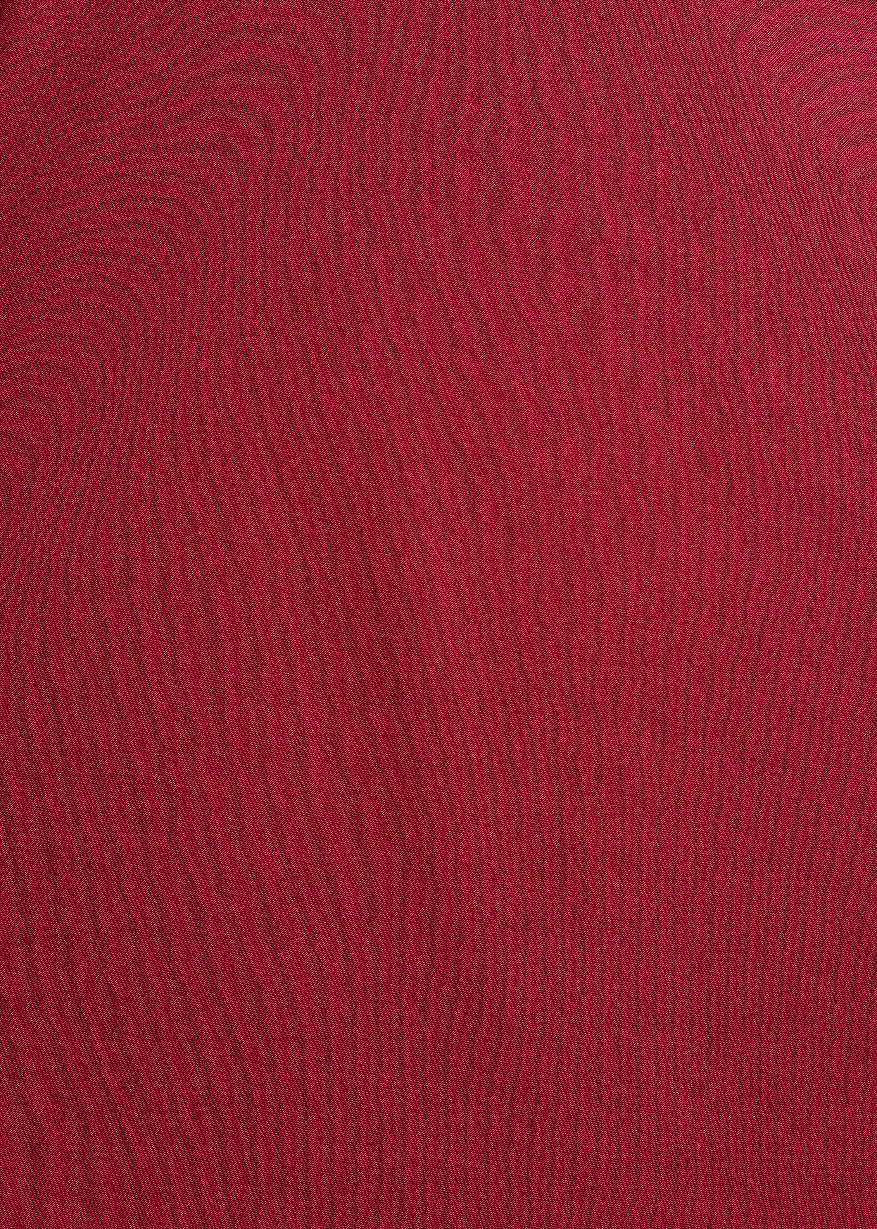 Long fluid red dress