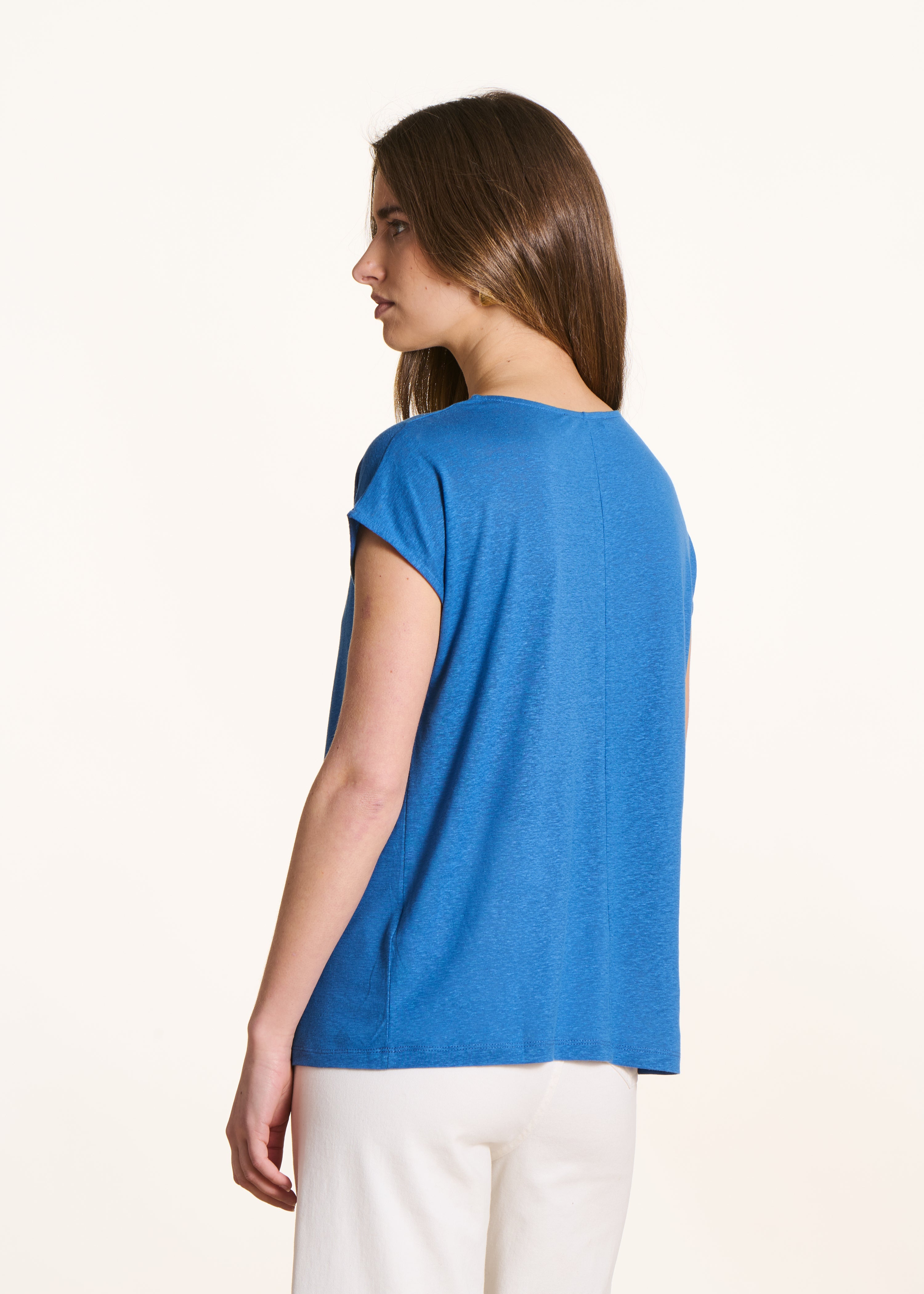 Recht blauw denim T-shirt met ronde hals in lyocell en linnen