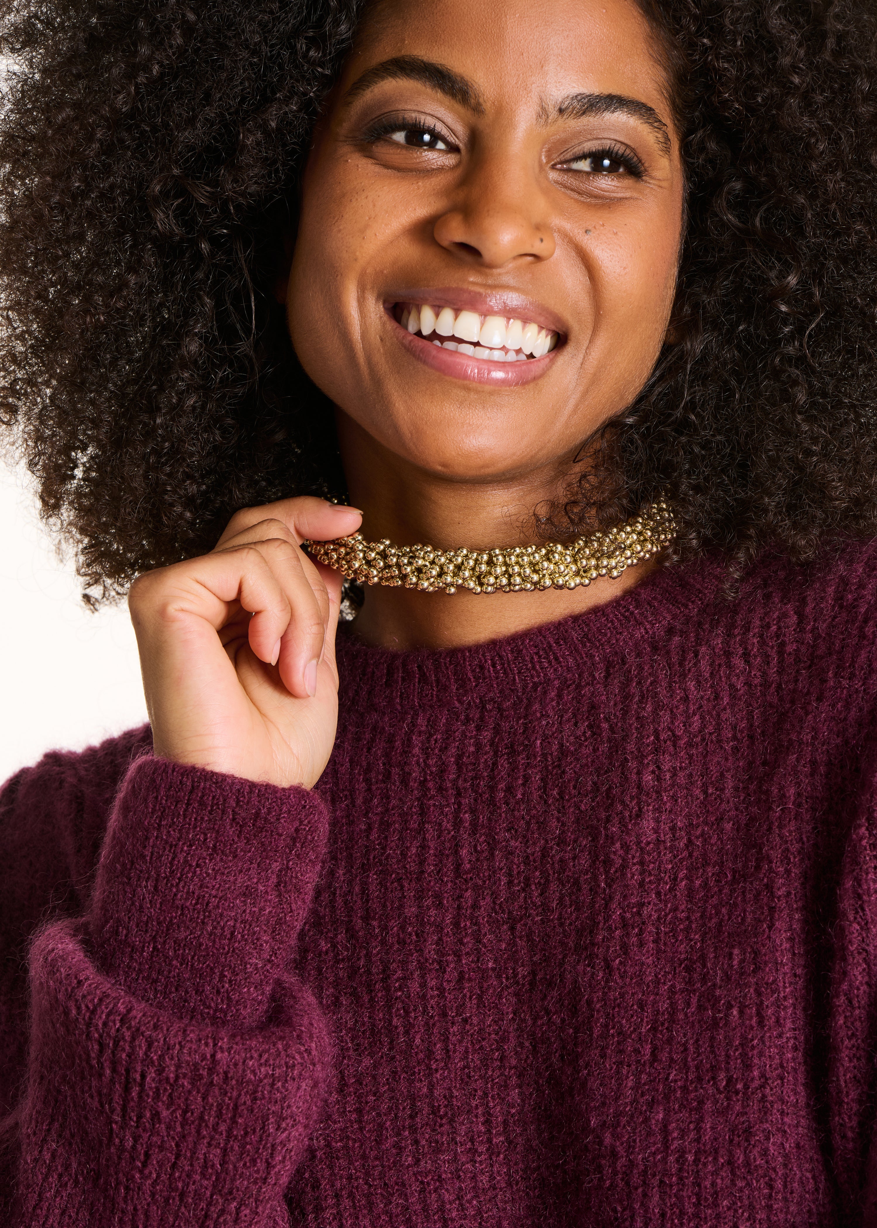 Gold choker necklace