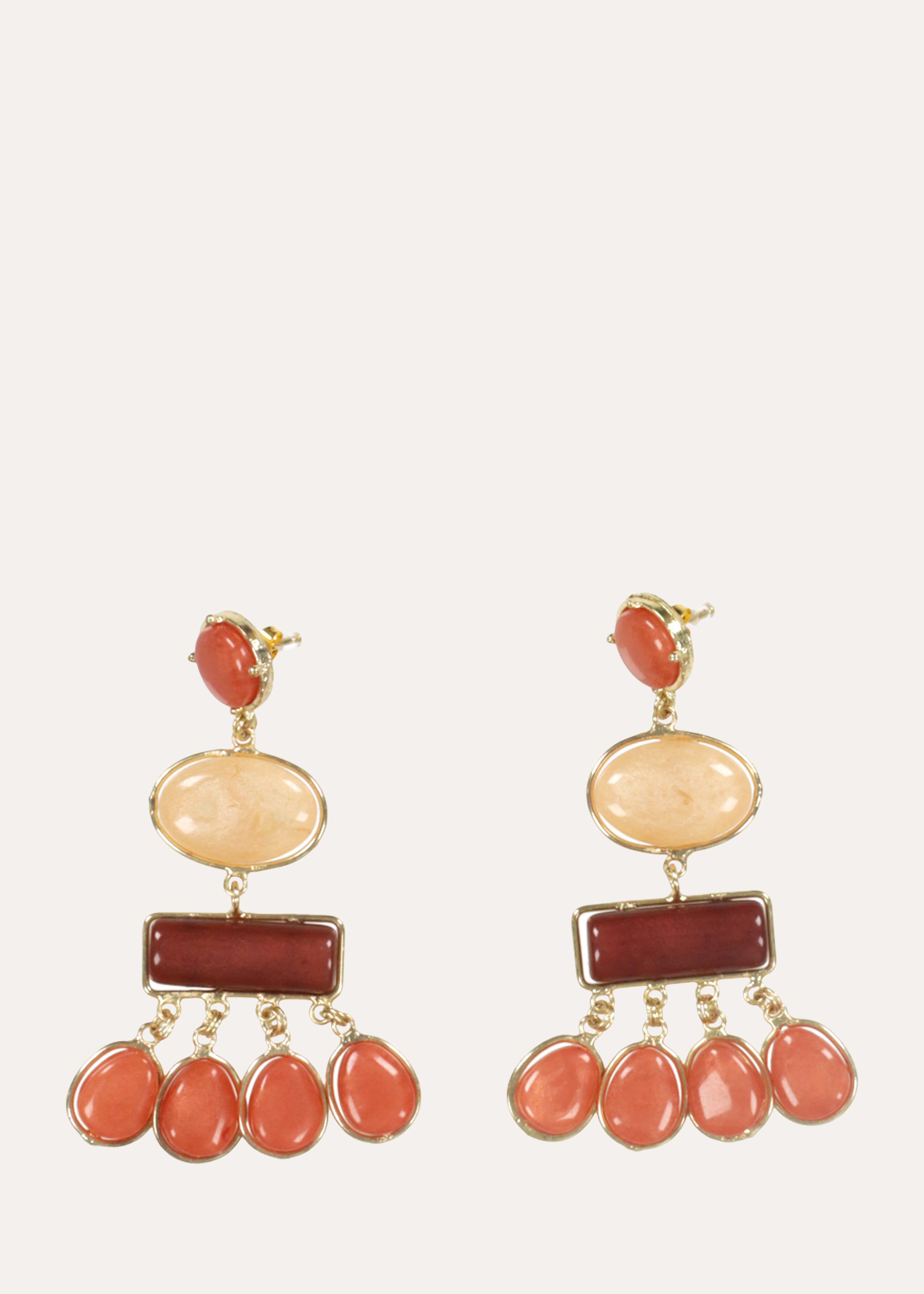Boucles d'oreilles longues résine rouge